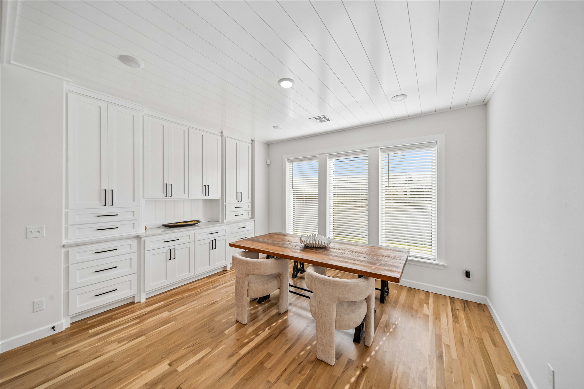 12659 S Fulton Avenue Property Photo 12