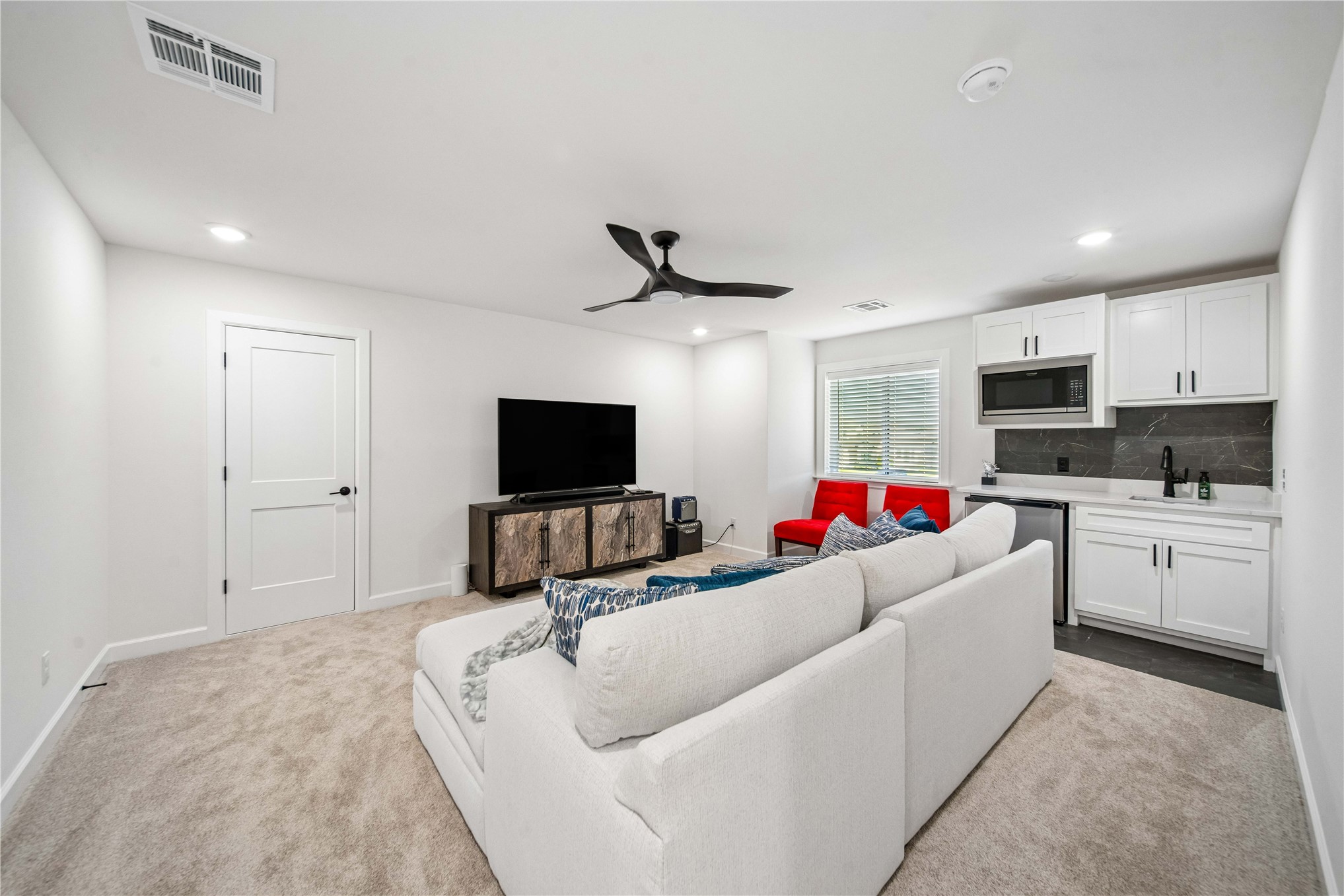 12659 S Fulton Avenue Property Photo 38