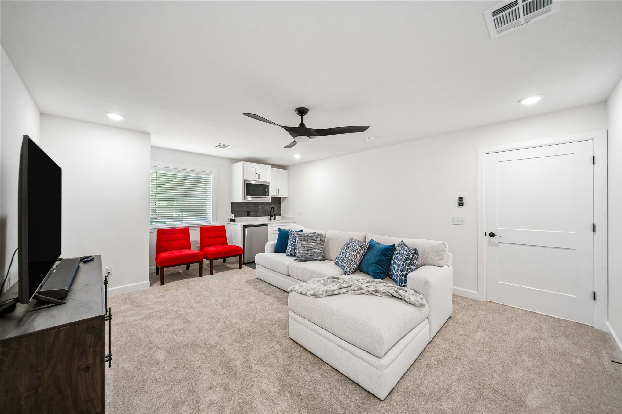 12659 S Fulton Avenue Property Photo 39
