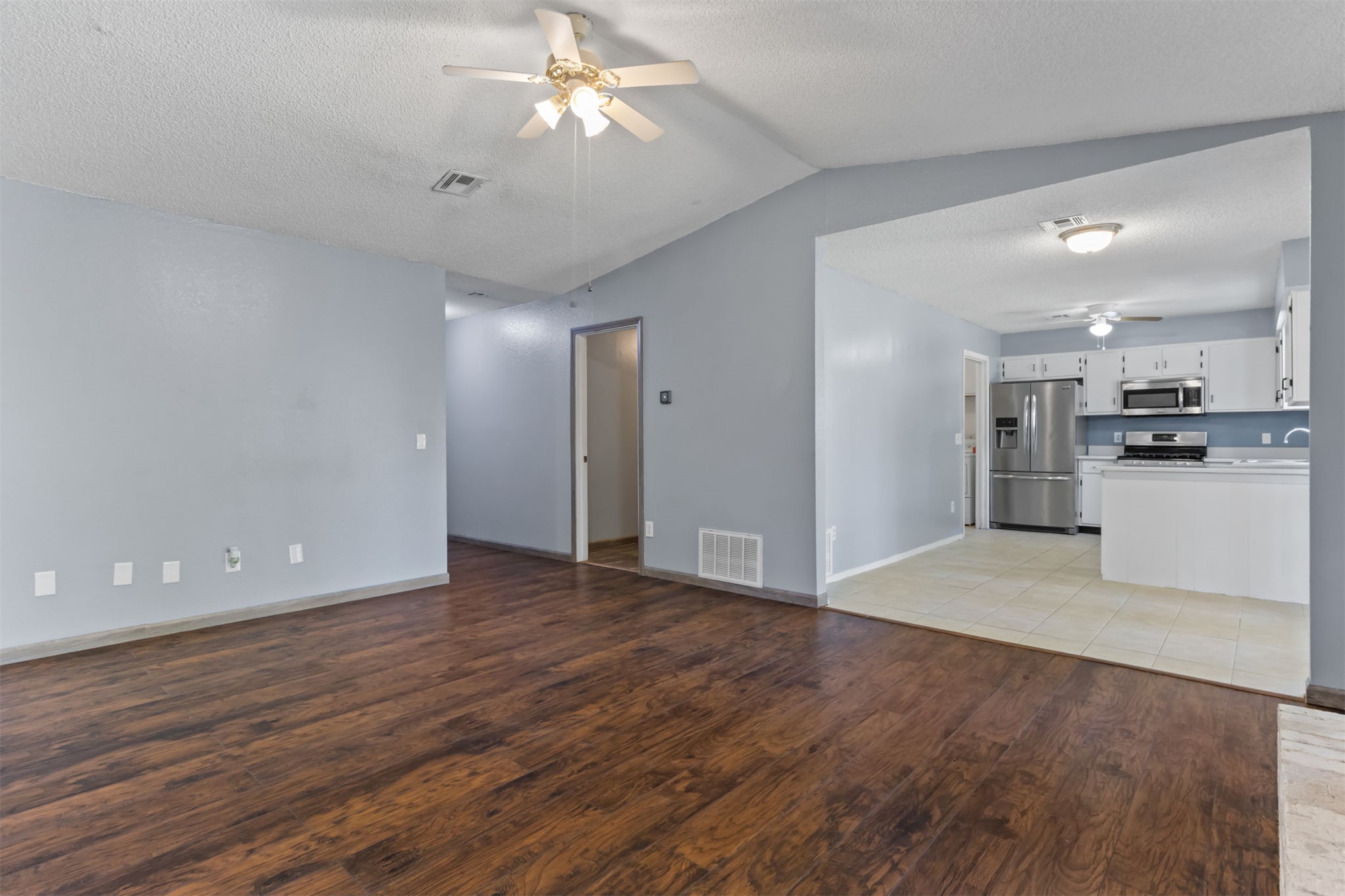 11805 E 80th Street N Property Photo 9
