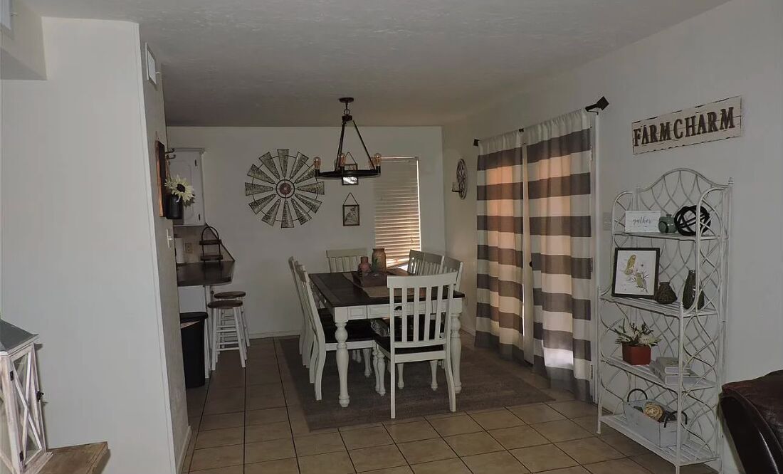 706 Nw Micklegate Boulevard Property Photo 5