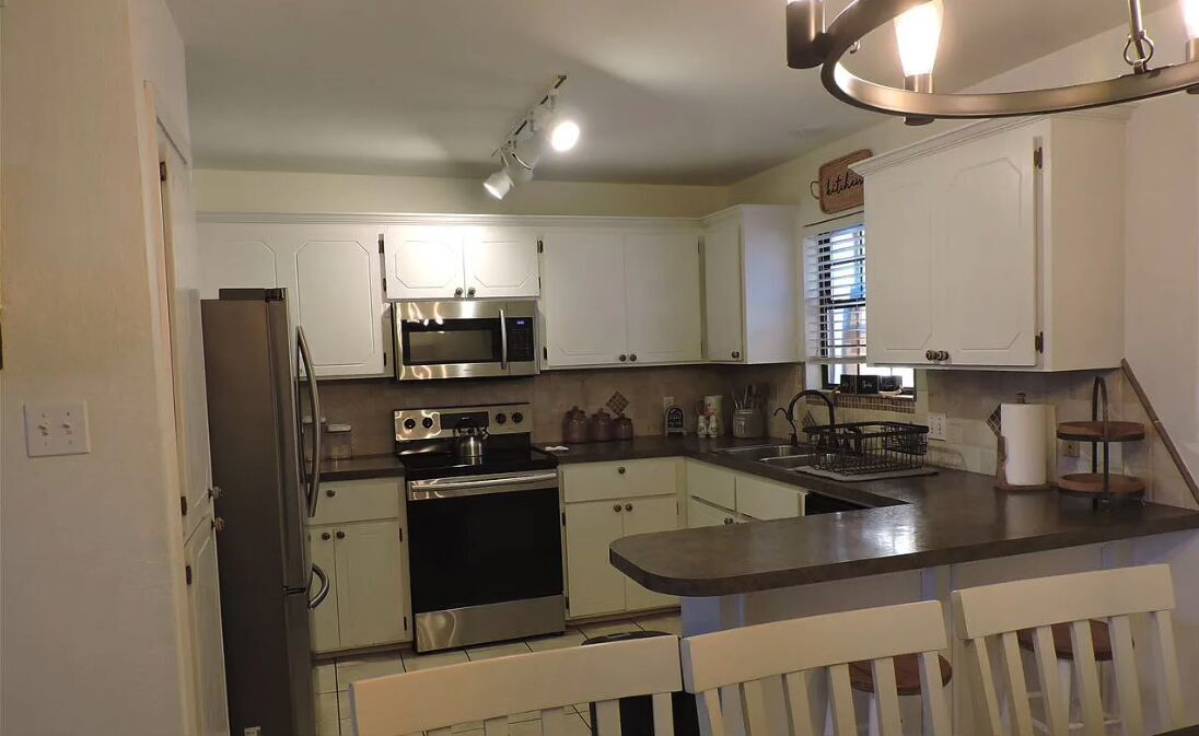 706 Nw Micklegate Boulevard Property Photo 6