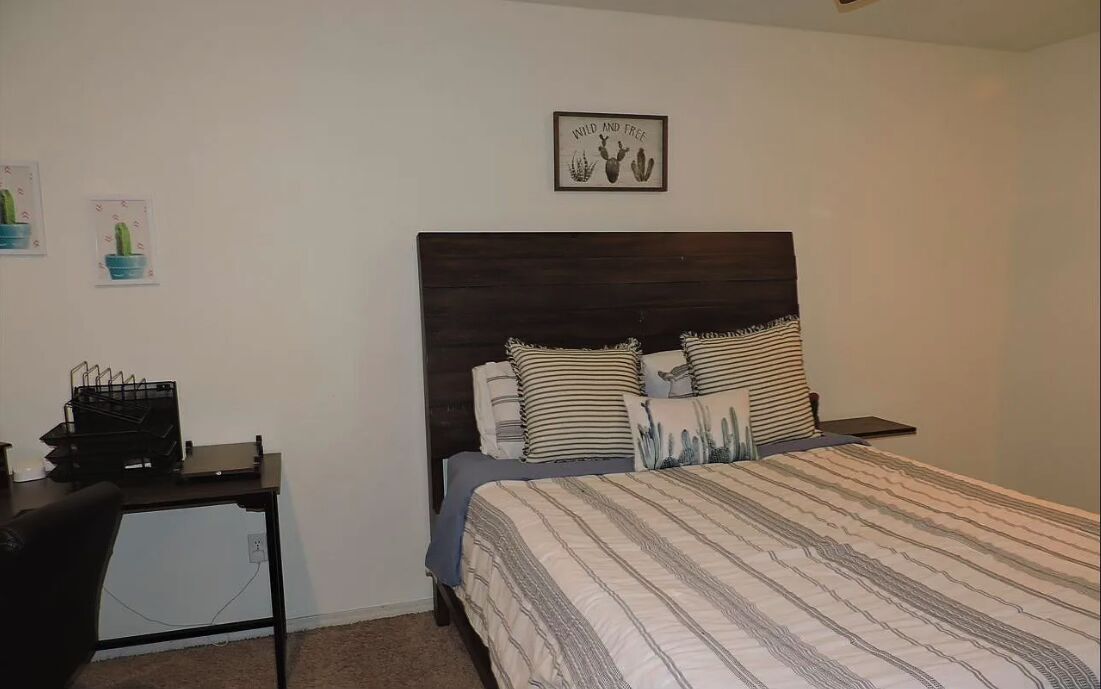 706 Nw Micklegate Boulevard Property Photo 17