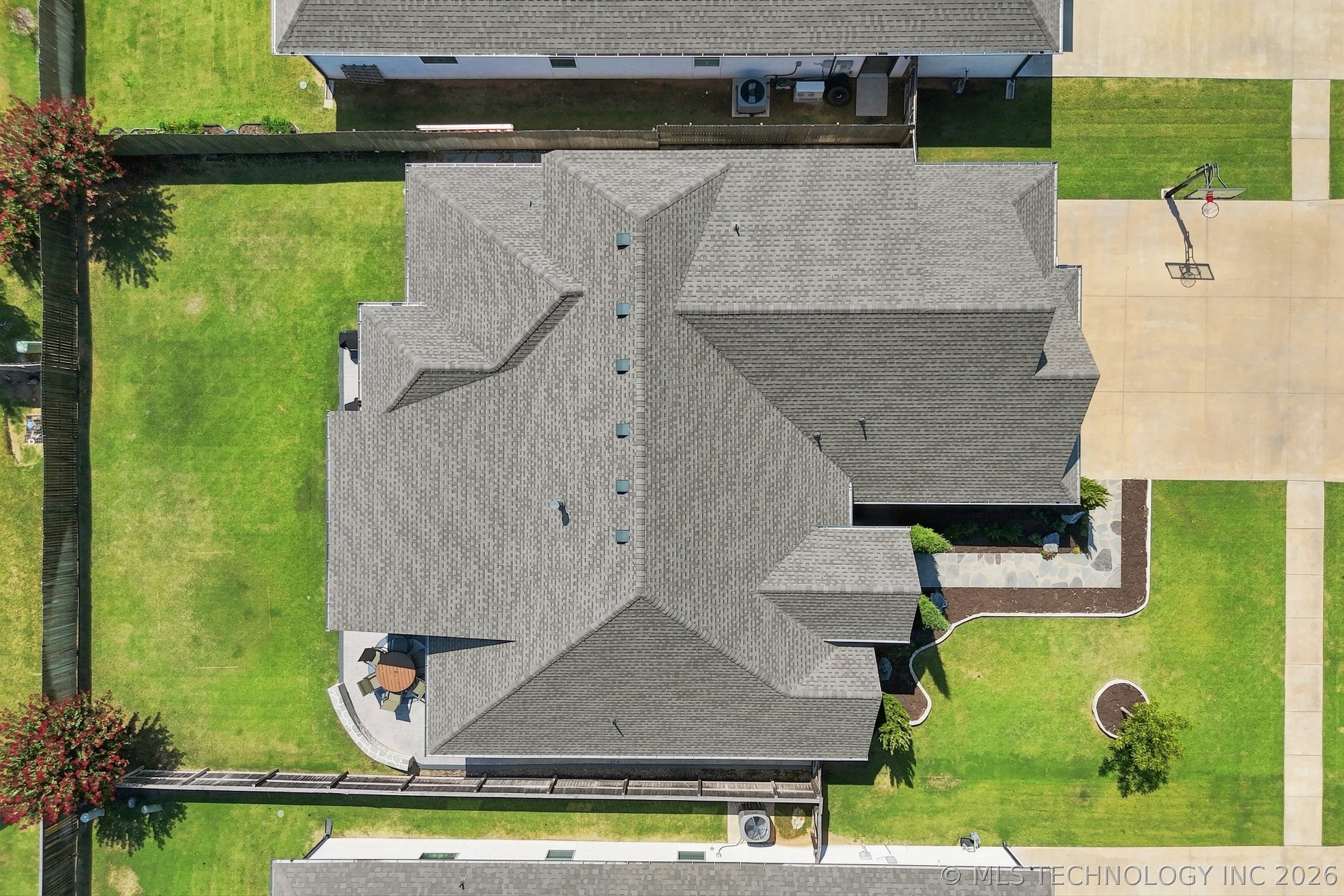 12647 S 73rd Place E Property Photo 5