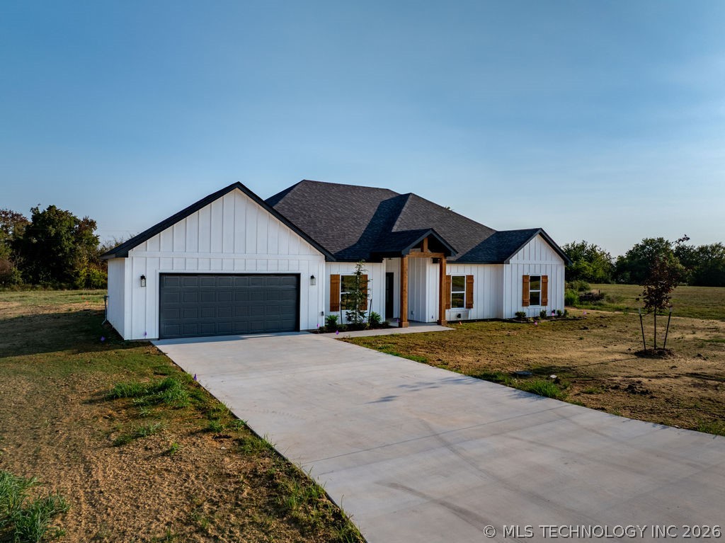 13123 Whimsical Lane Property Photo 2