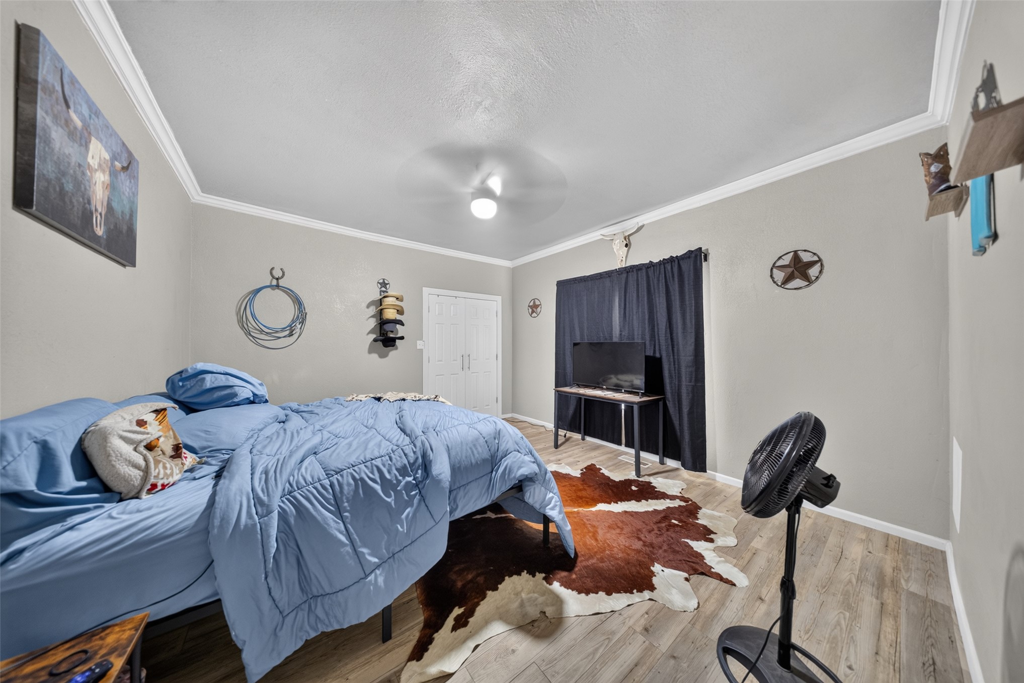 2100 E Hancock Street Property Photo 10