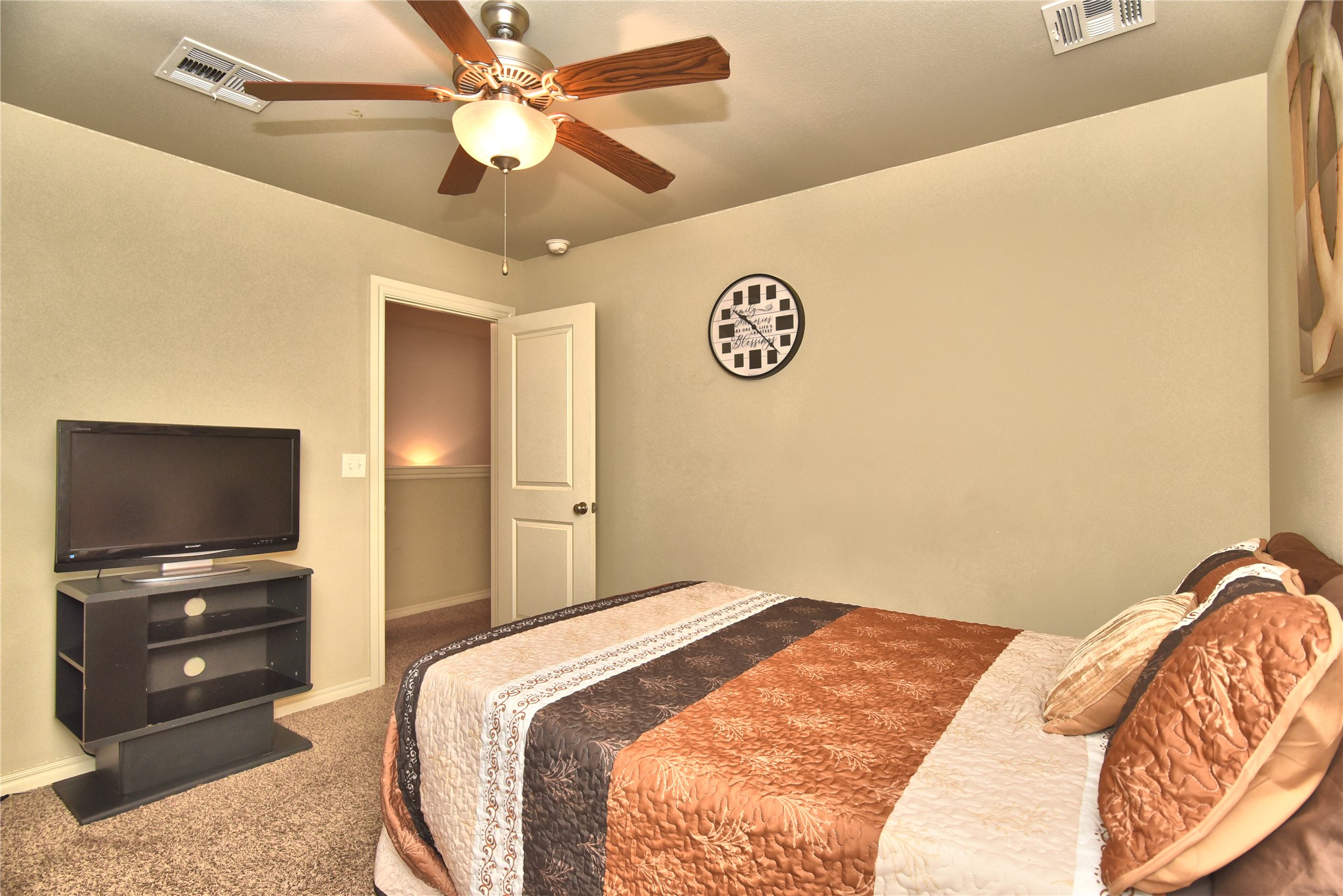 5916 S 13th Street Property Photo 30