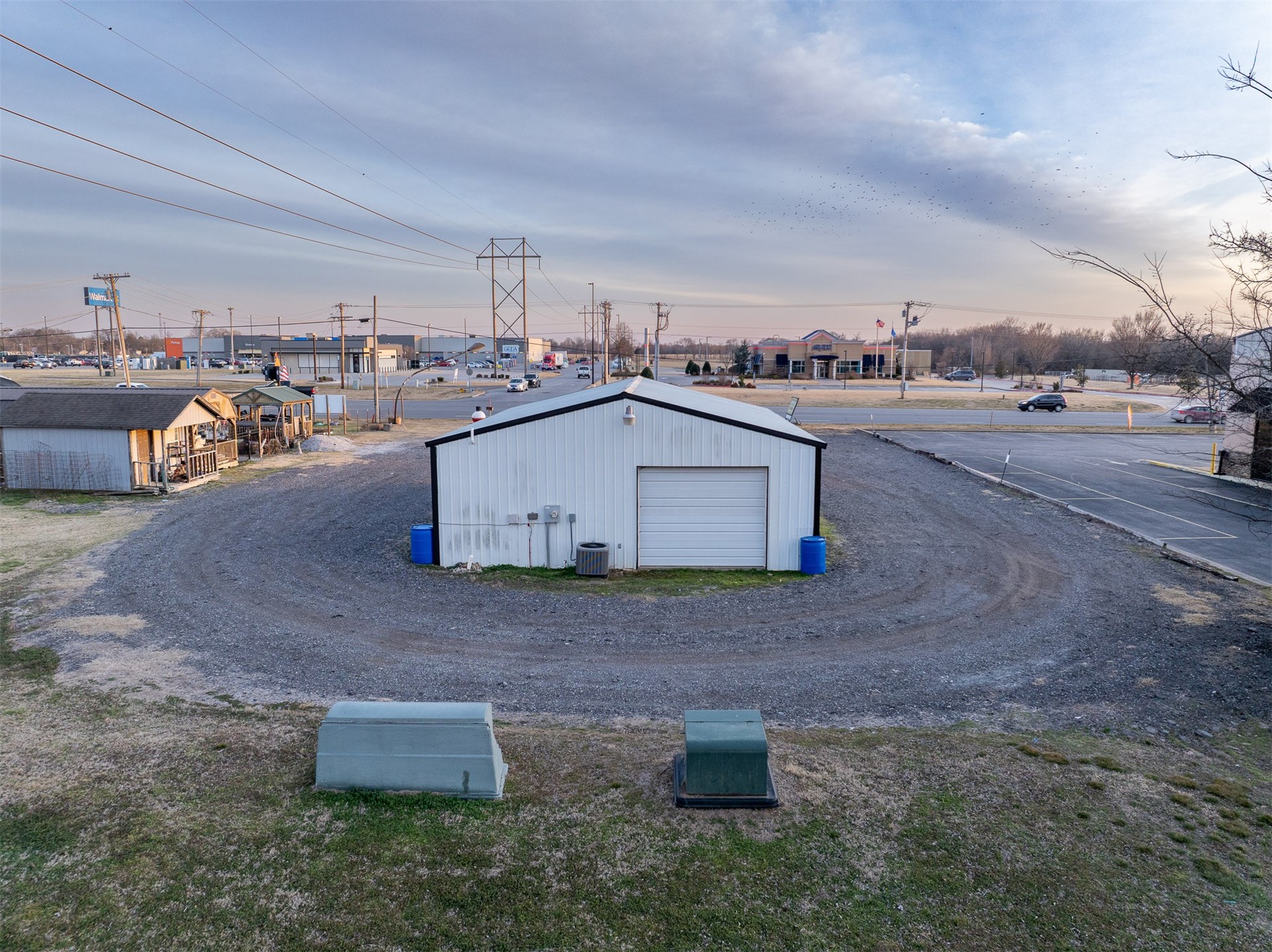 1516 W 51 Highway Property Photo 29