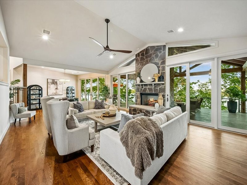138 Sundance Property Photo 7