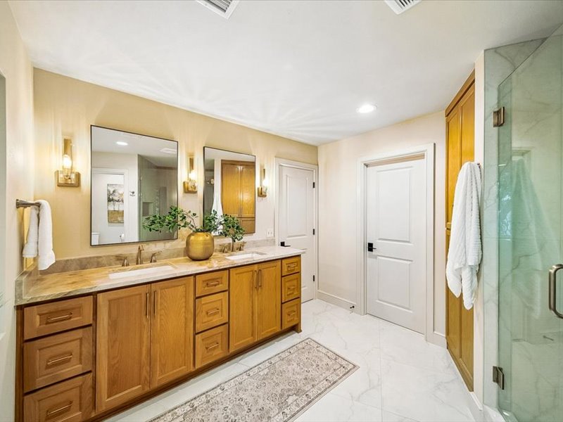 138 Sundance Property Photo 34