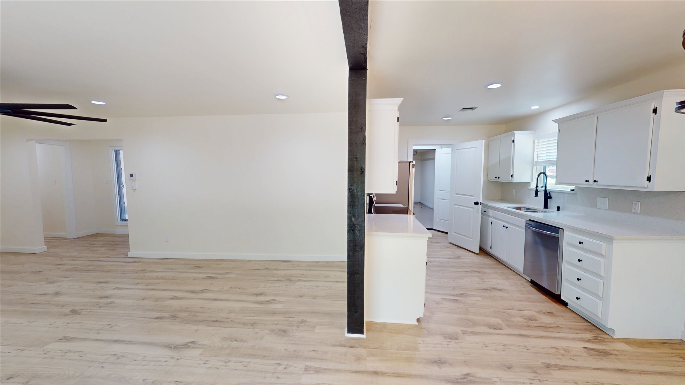 206 N Crownpoint Drive Property Photo 10