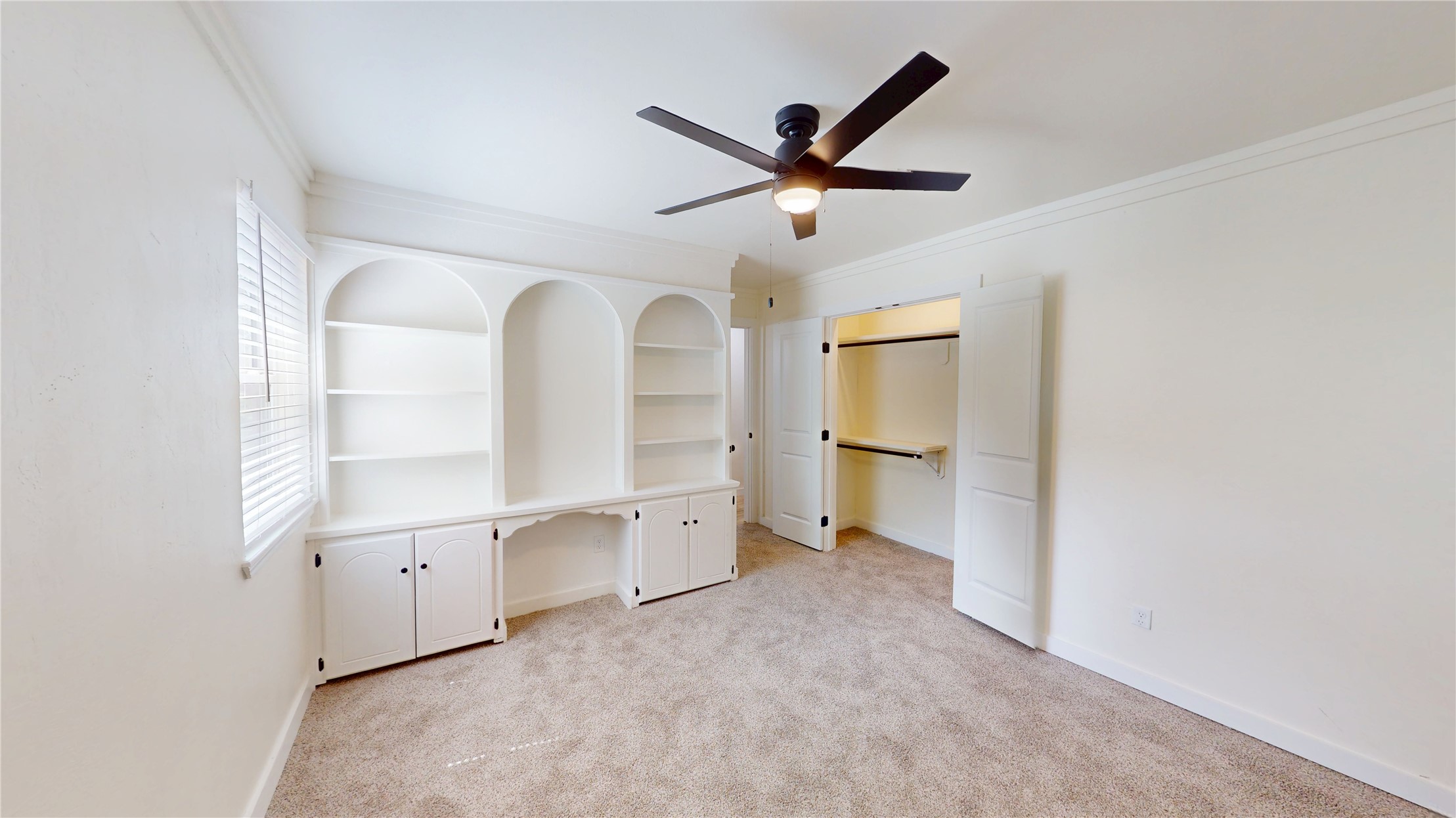 206 N Crownpoint Drive Property Photo 26