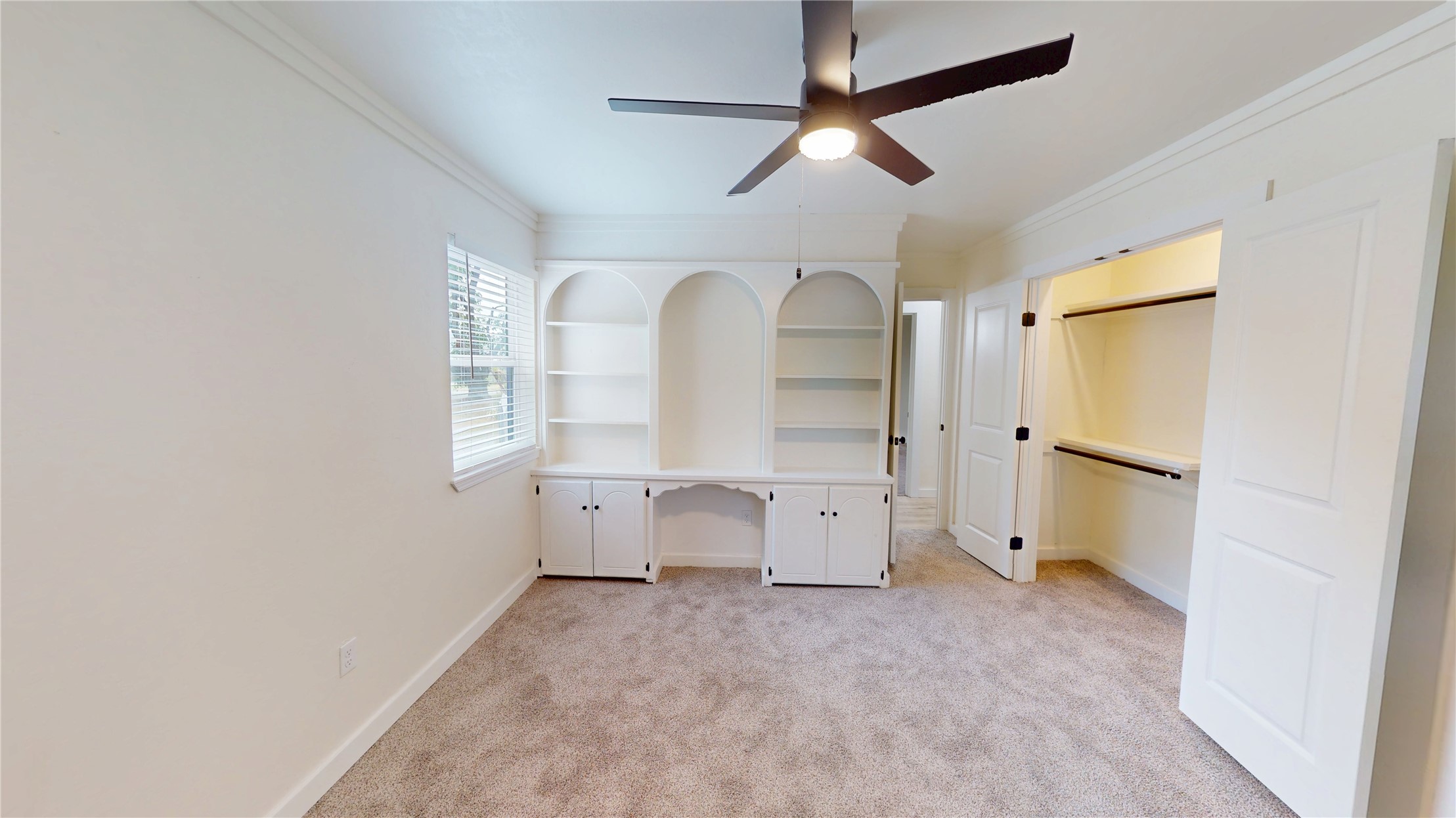 206 N Crownpoint Drive Property Photo 27