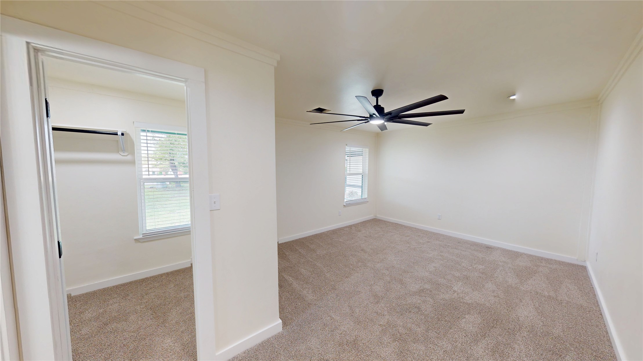 206 N Crownpoint Drive Property Photo 30