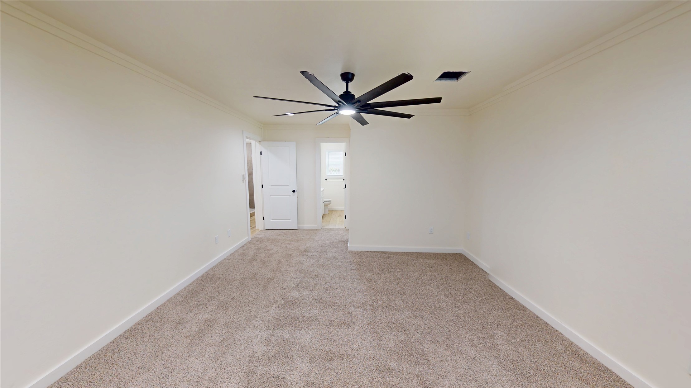 206 N Crownpoint Drive Property Photo 32