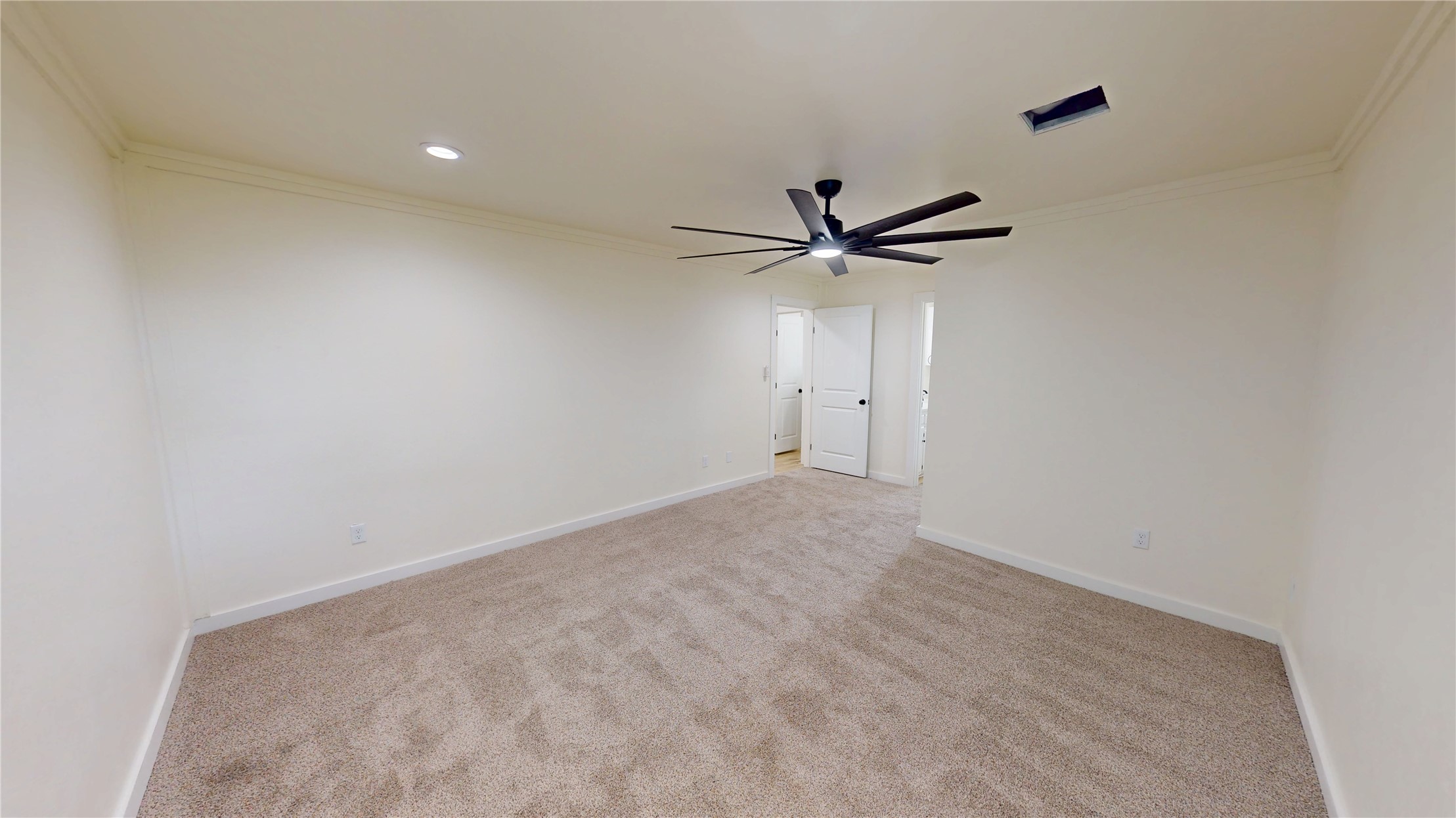 206 N Crownpoint Drive Property Photo 33