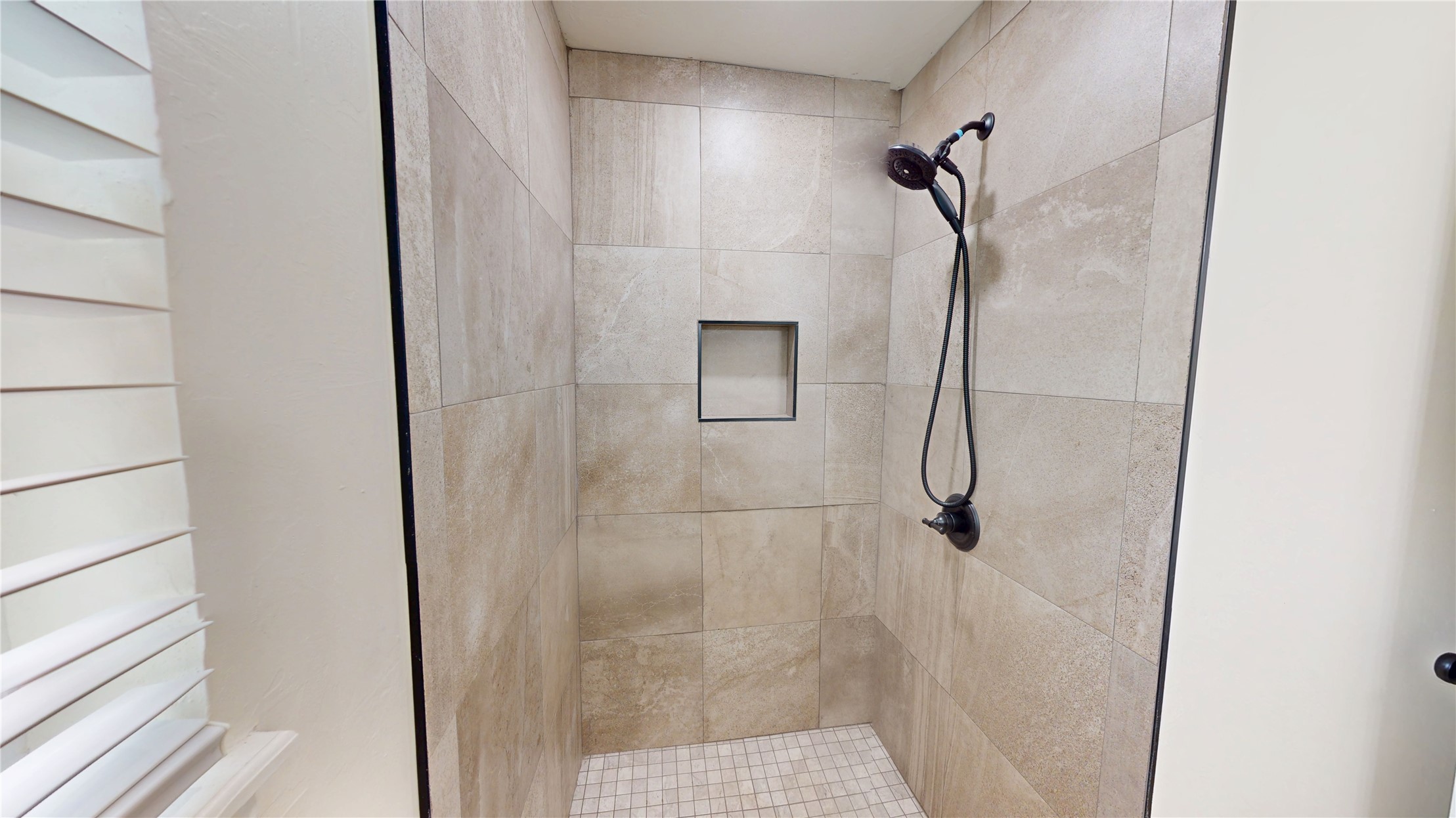 206 N Crownpoint Drive Property Photo 37