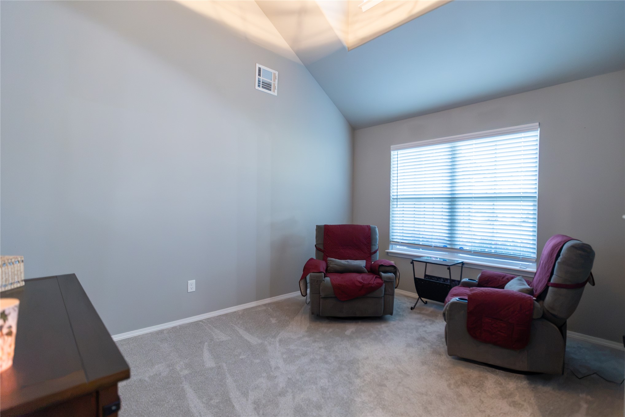 10216 S 232nd Avenue E Property Photo 9