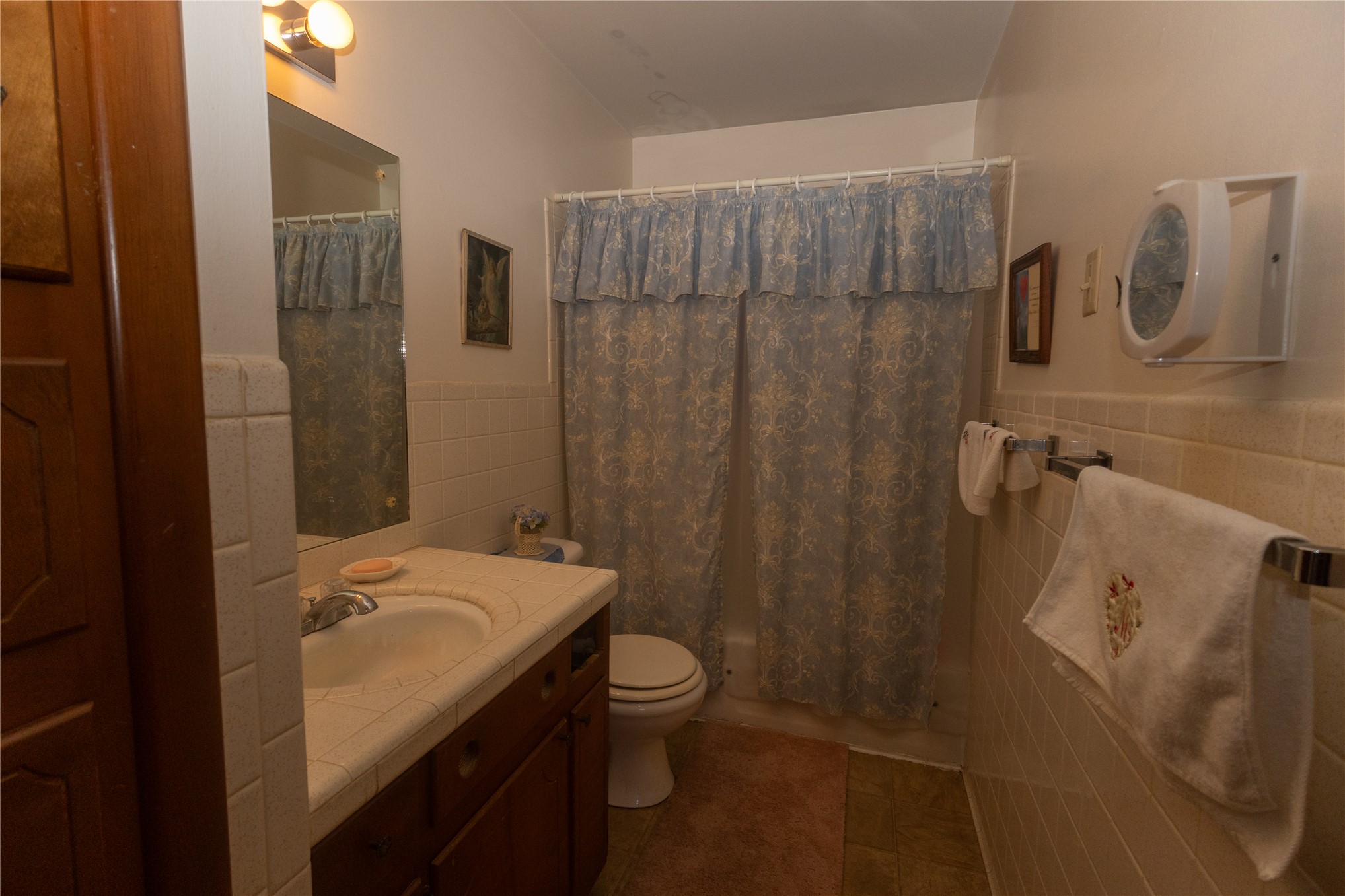 320 S Main Street Property Photo 13