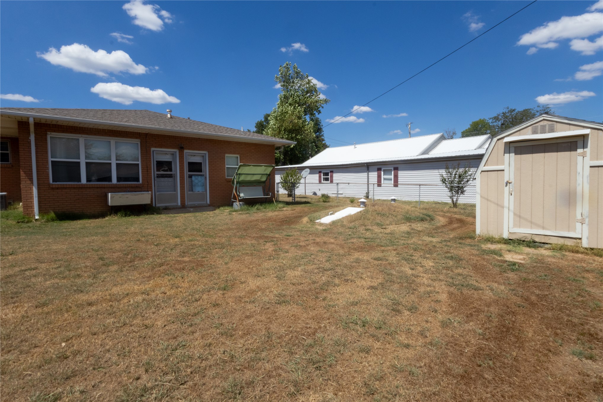 320 S Main Street Property Photo 23