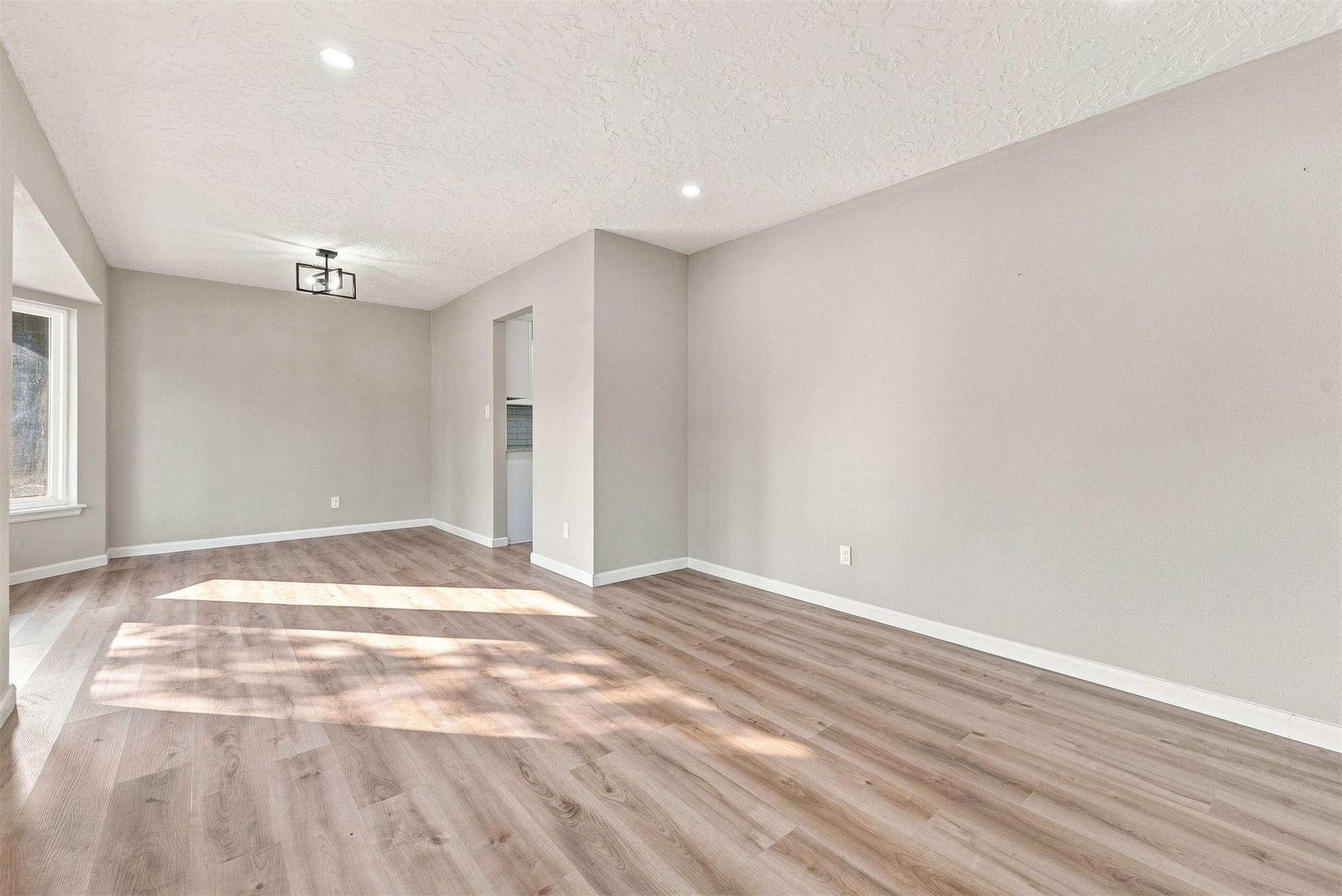 6655 S 67th East Avenue Property Photo 15
