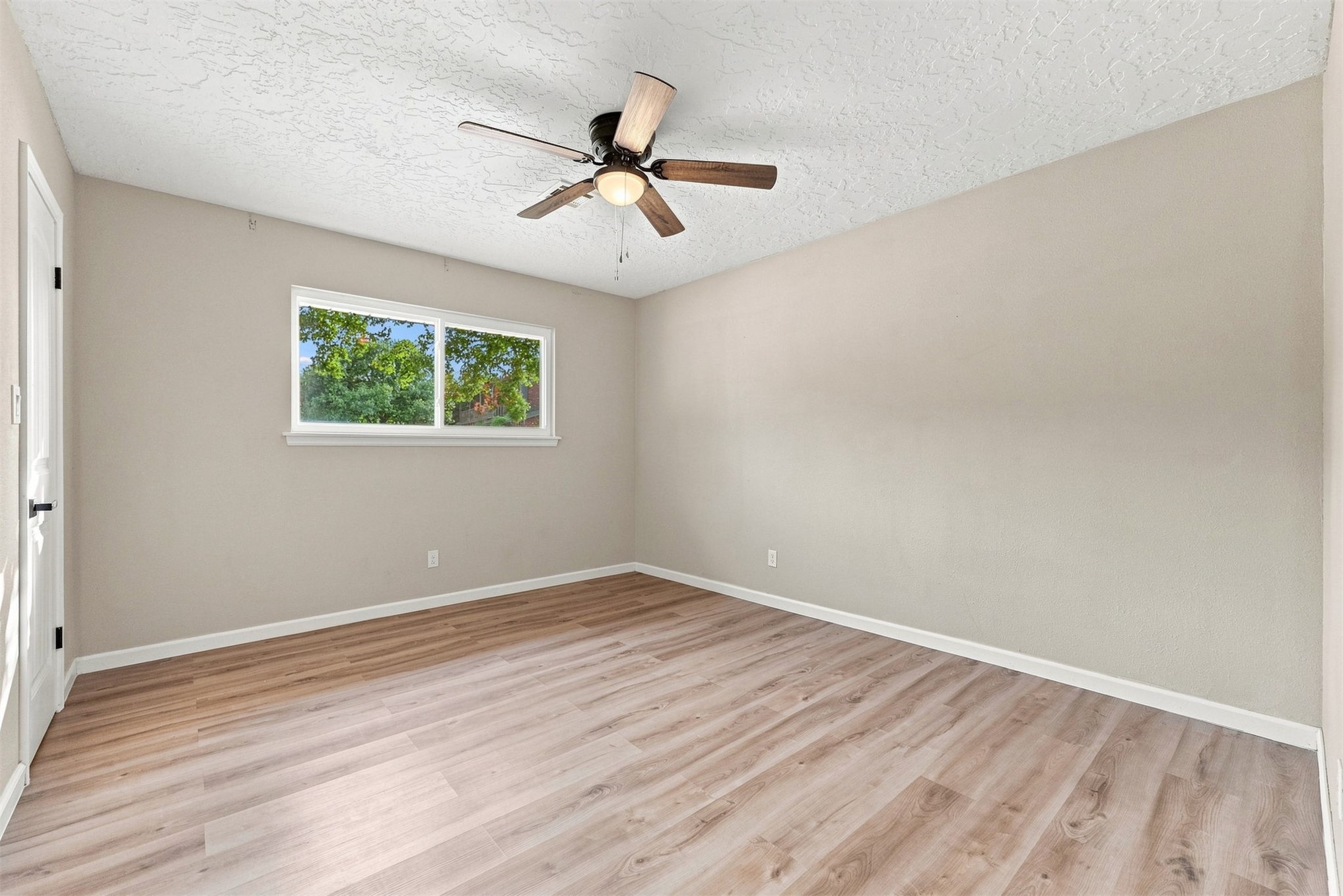 6655 S 67th East Avenue Property Photo 42