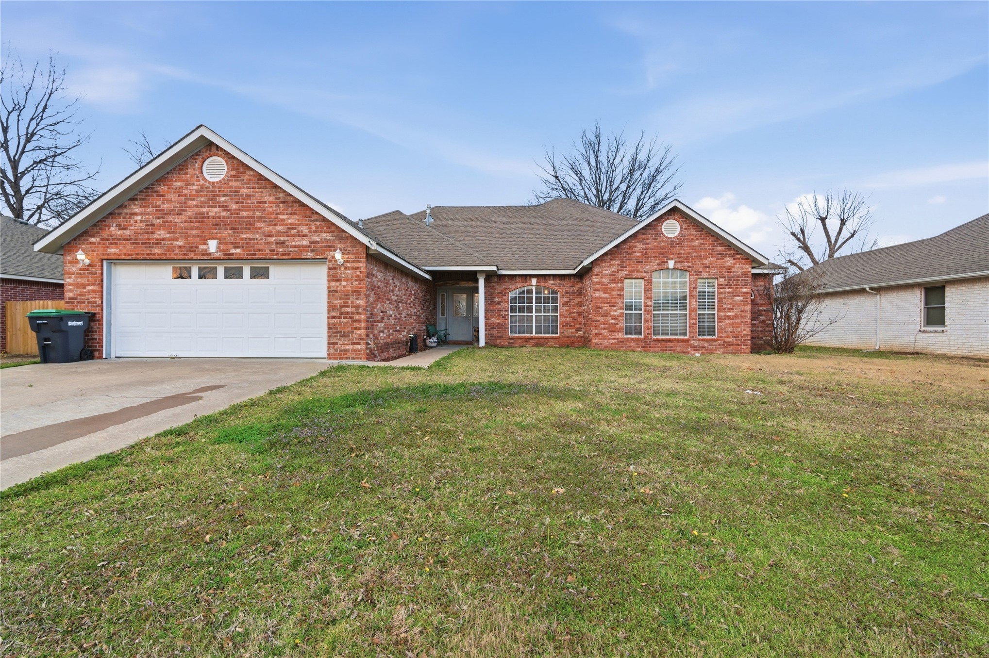 2045 Aspen Property Photo 1