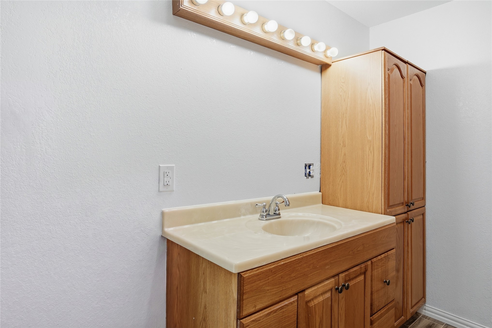 81232 S 4775 Property Photo 39