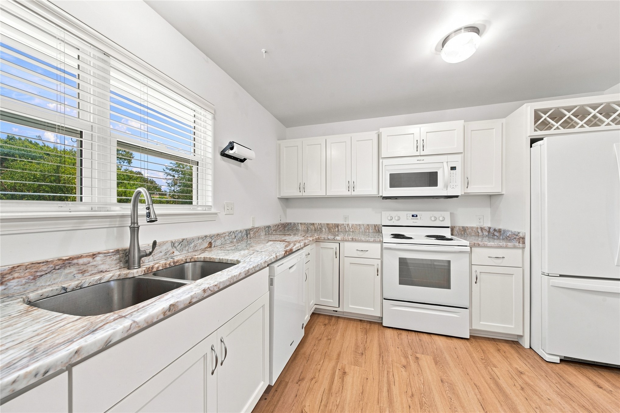 909 S Liberty Avenue Property Photo 6