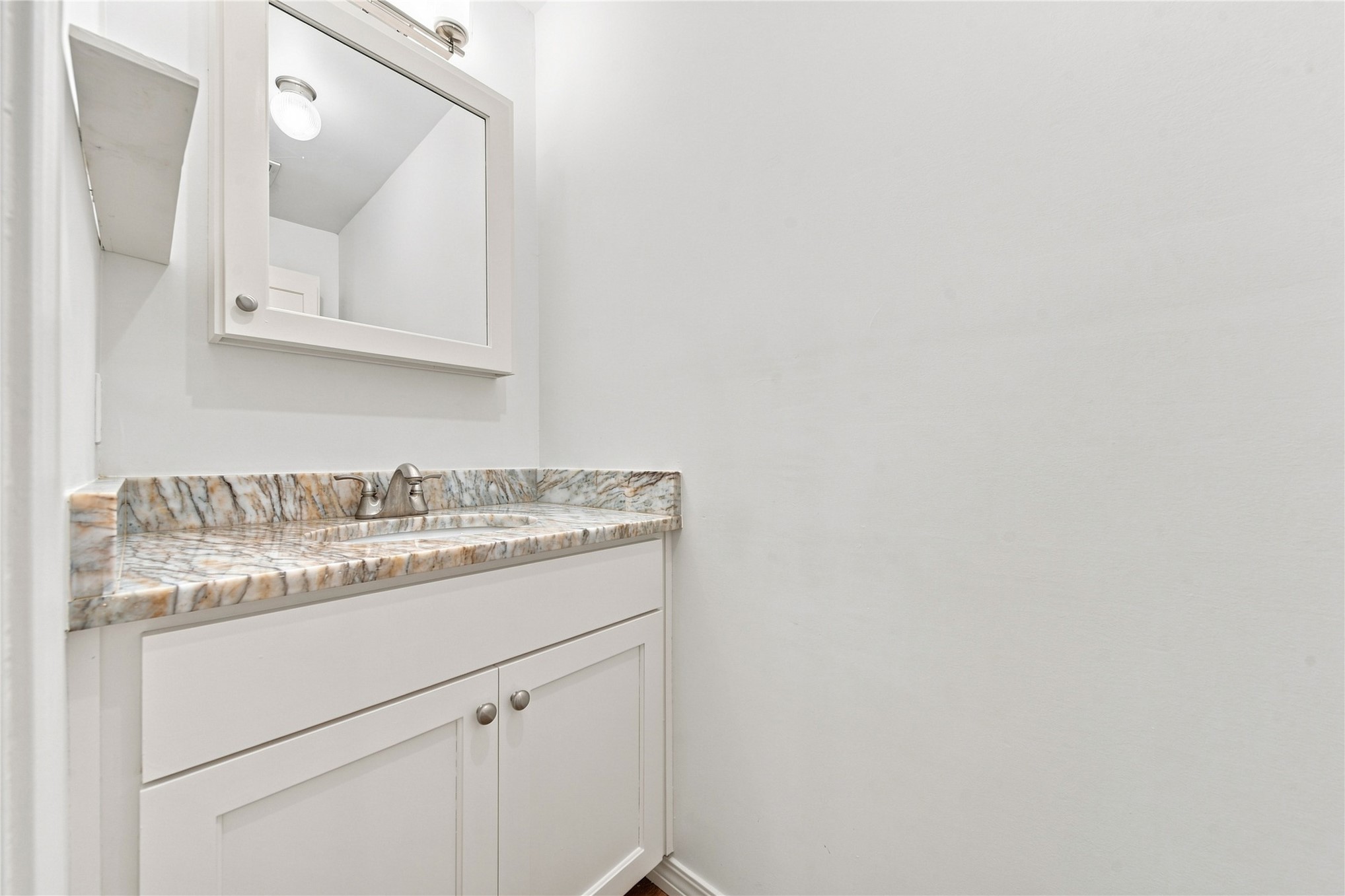 909 S Liberty Avenue Property Photo 10