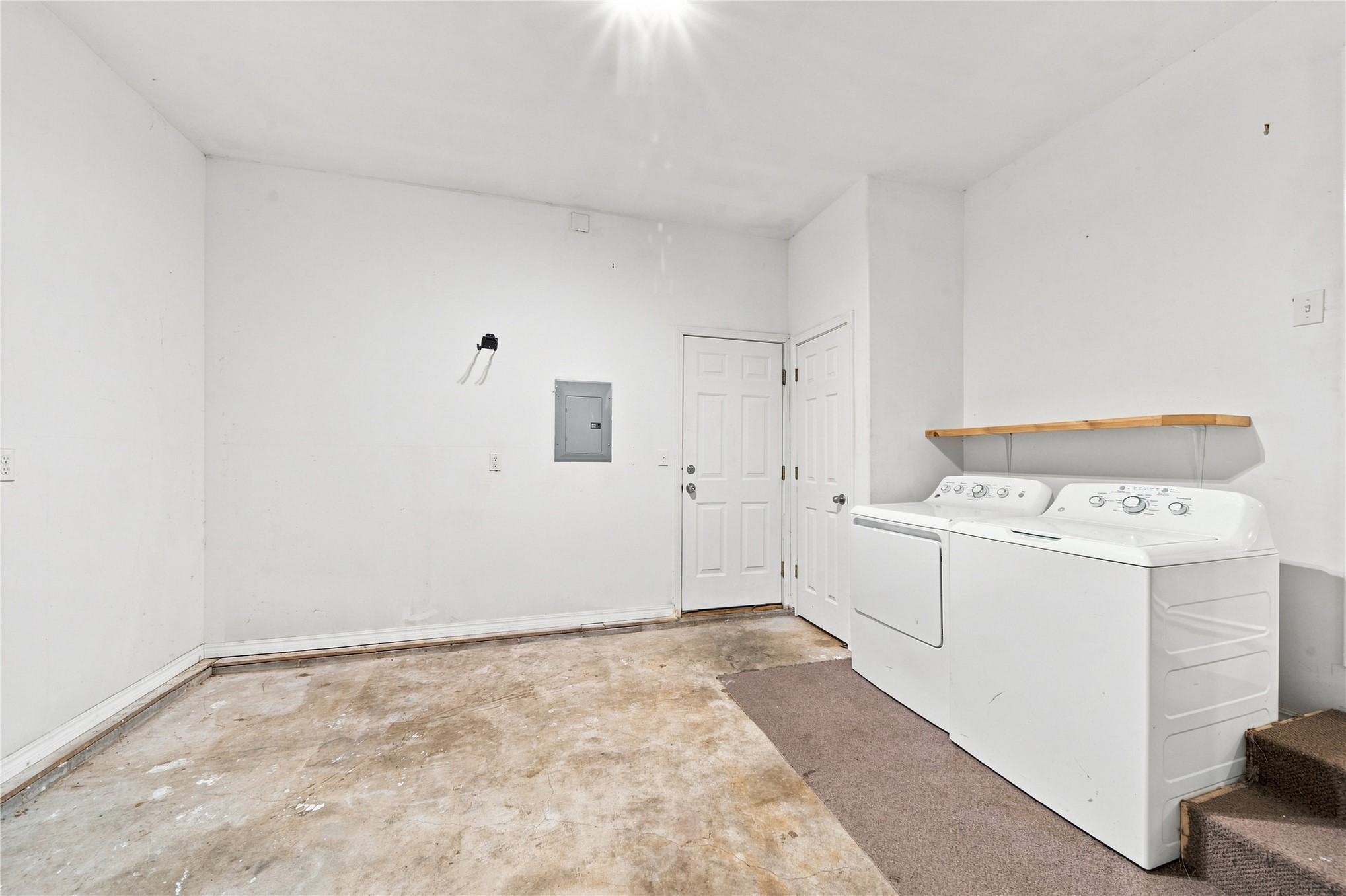 909 S Liberty Avenue Property Photo 11