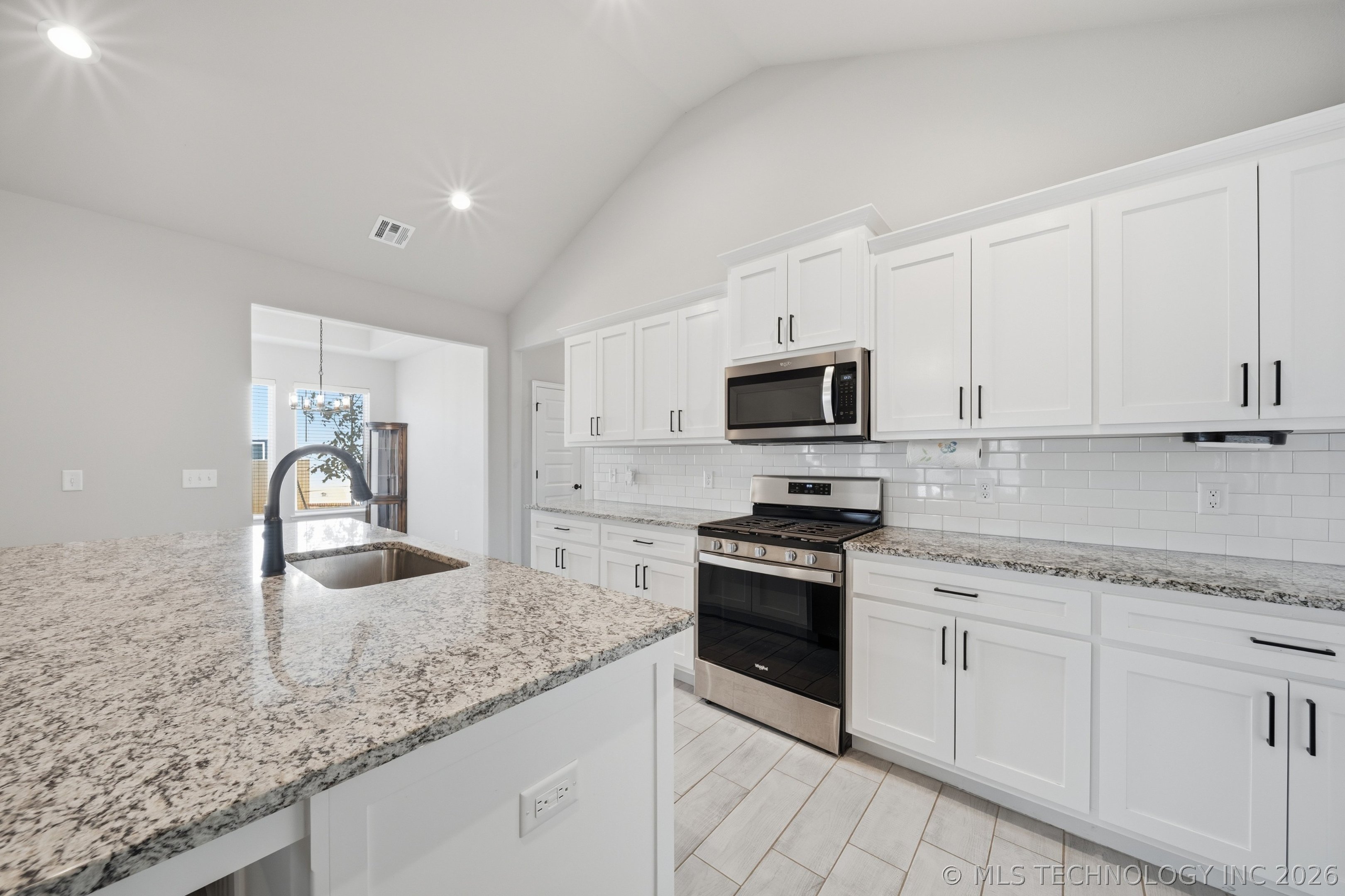 12014 E 108th Street North N Property Photo 12