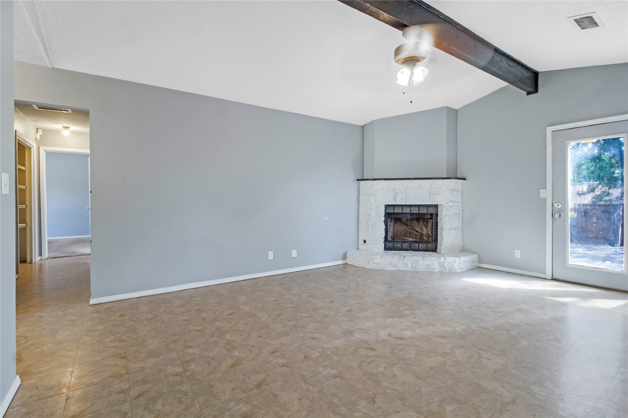 13993 S Poplar Place Property Photo 4