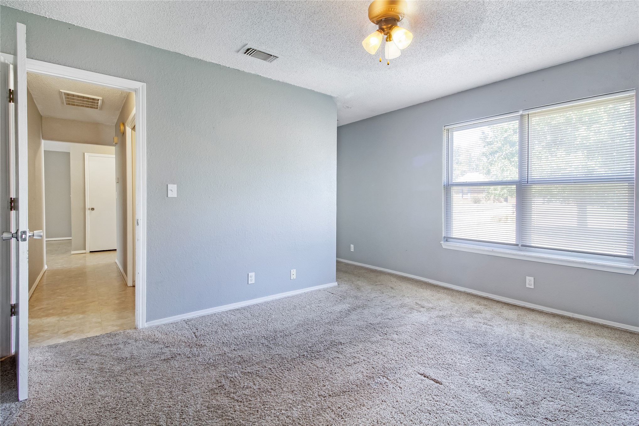 13993 S Poplar Place Property Photo 9