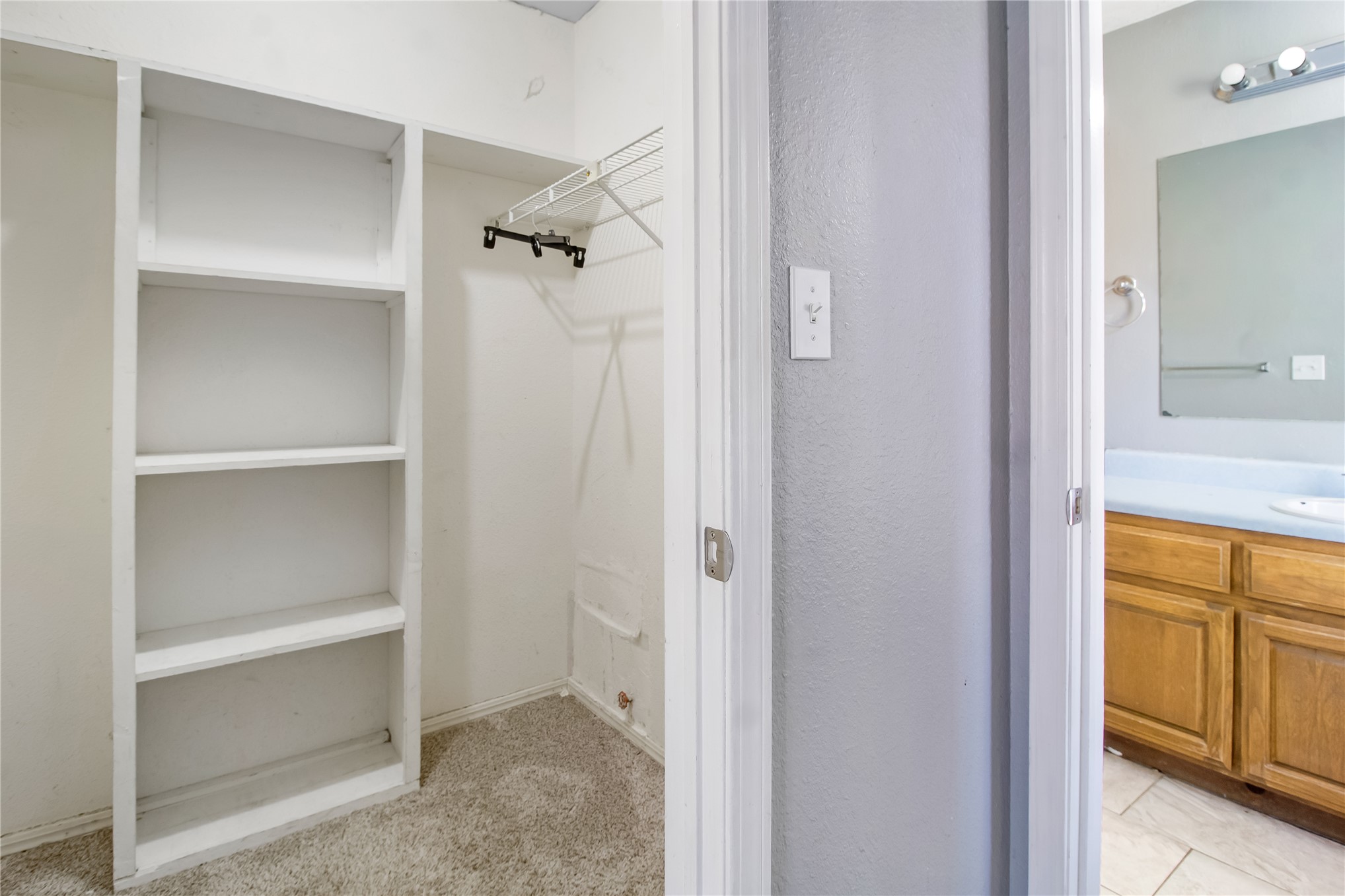 13993 S Poplar Place Property Photo 10