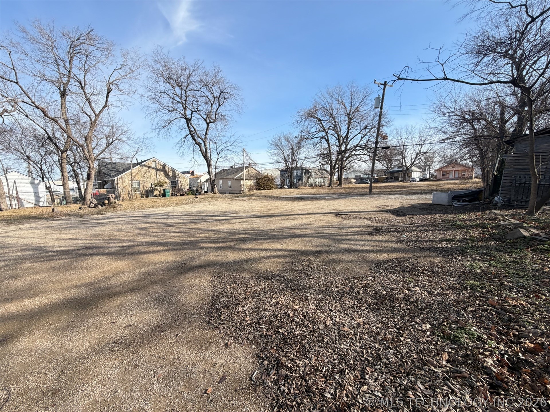 707 S Saint Louis Avenue Property Photo 7