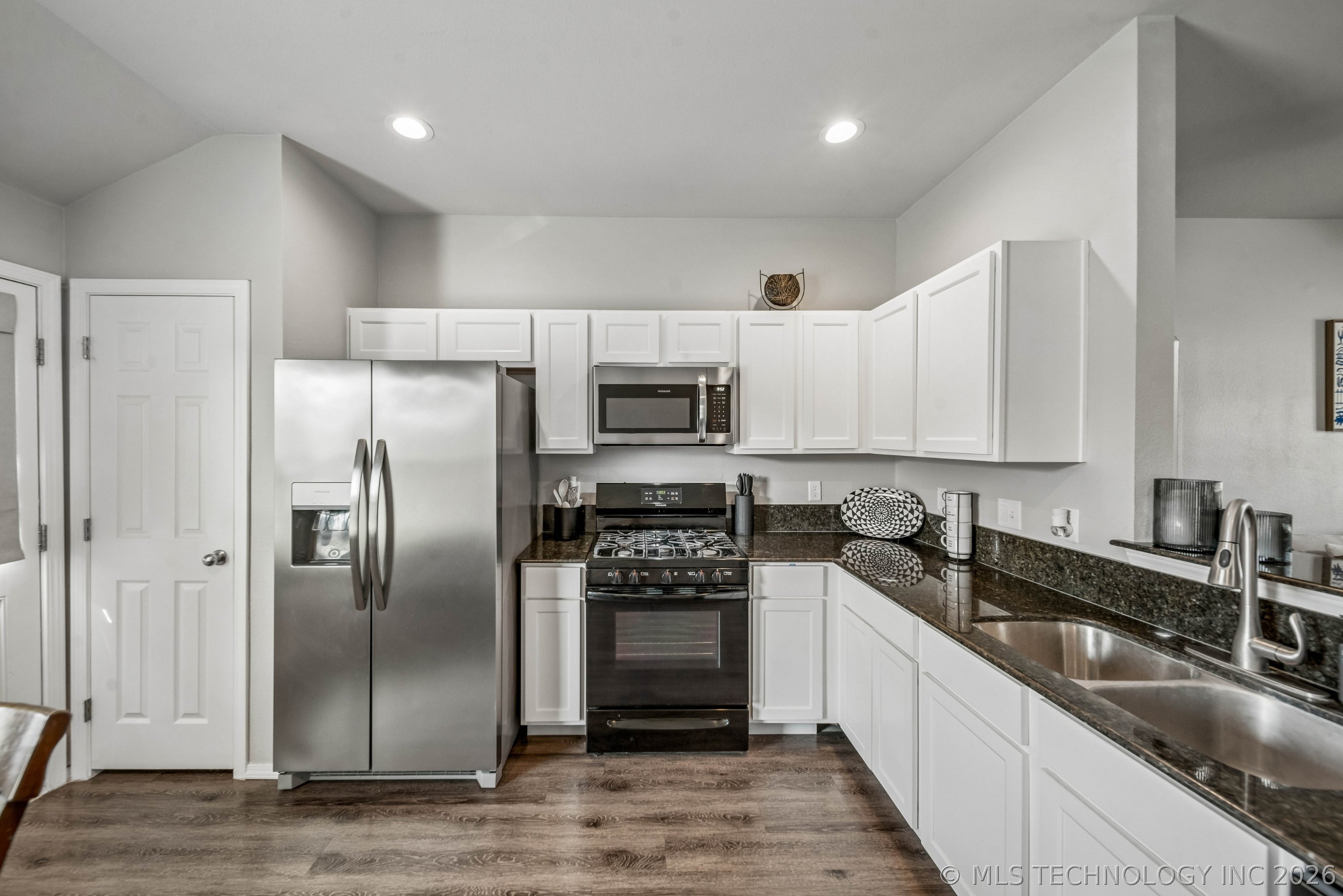 5812 E 146th Place S Property Photo 13