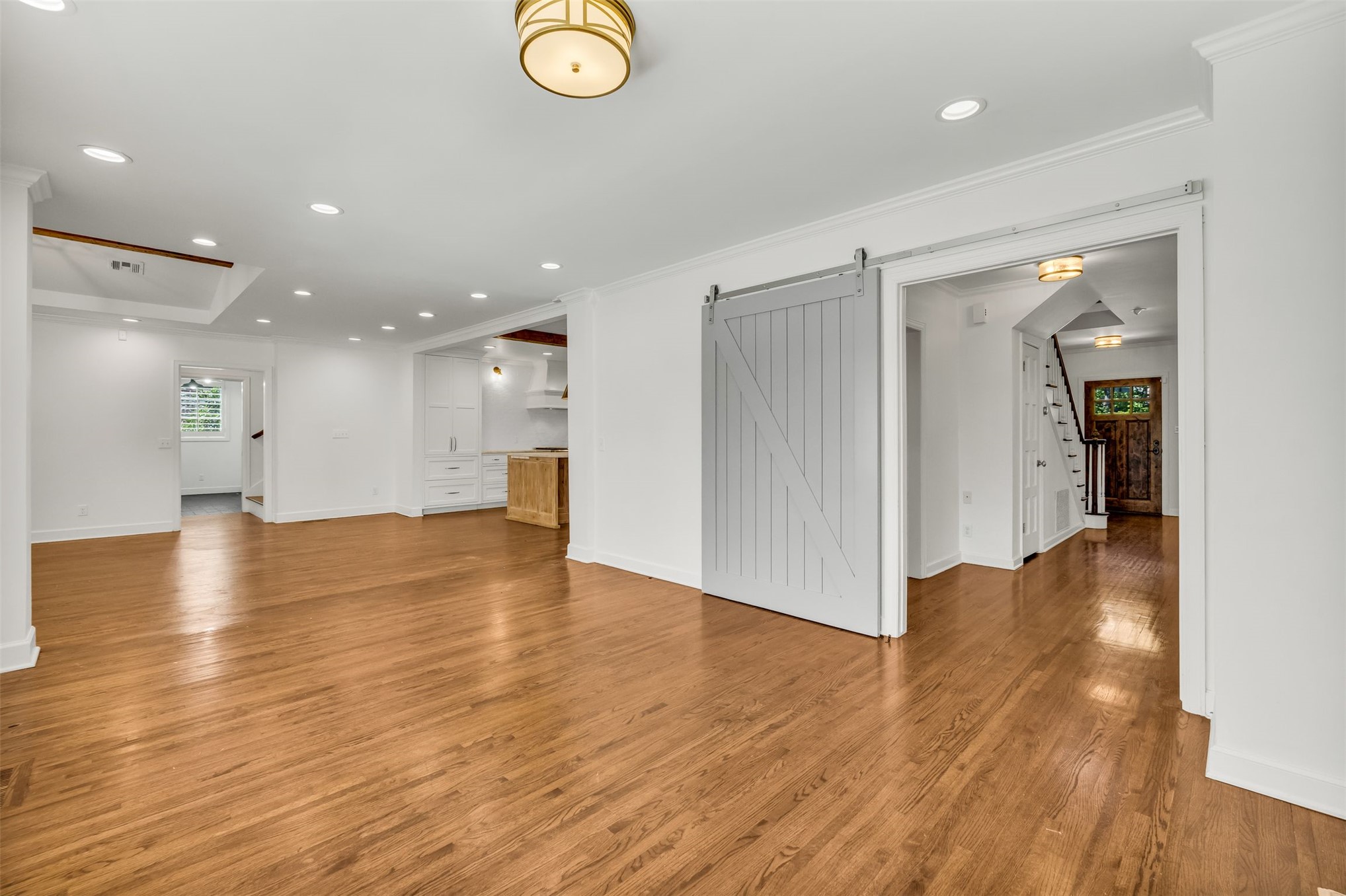 2126 E 24th Street Property Photo 18