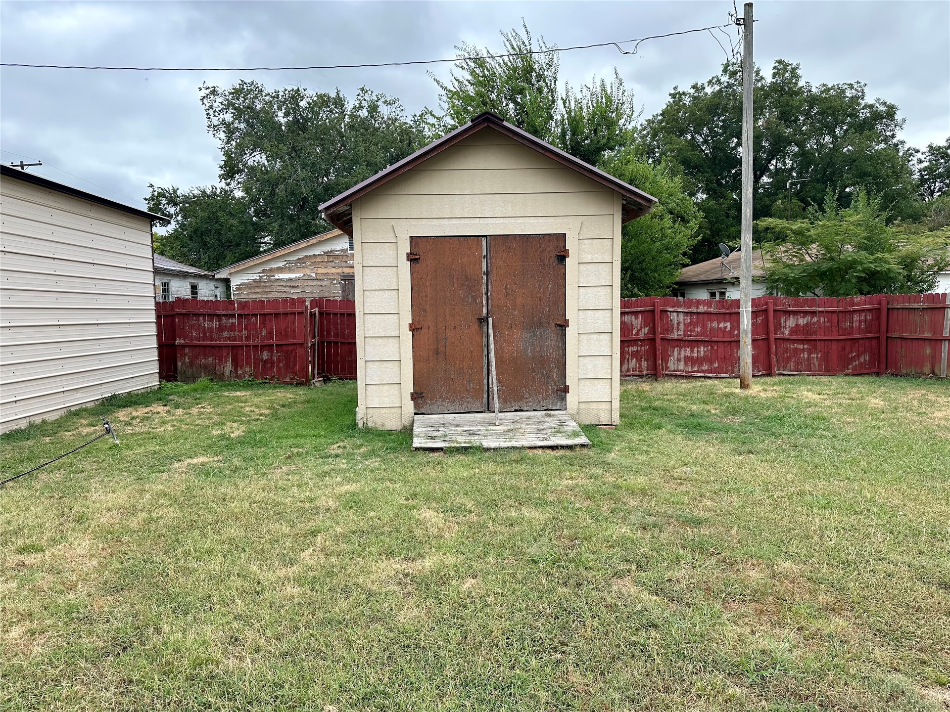 131 S Hyden Avenue Property Photo 12