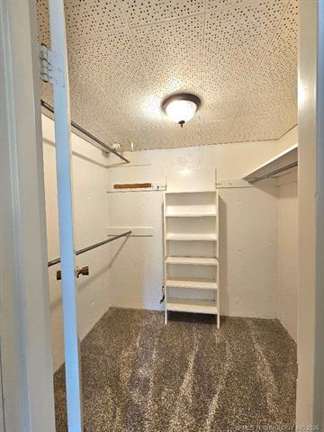 6008 E 56th Place Property Photo 10