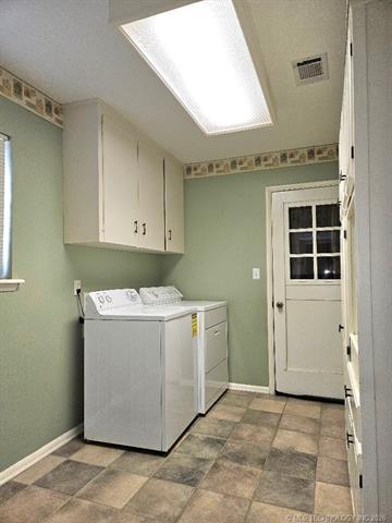 6008 E 56th Place Property Photo 16
