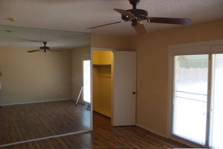 6124 E 60th Street Property Photo 2