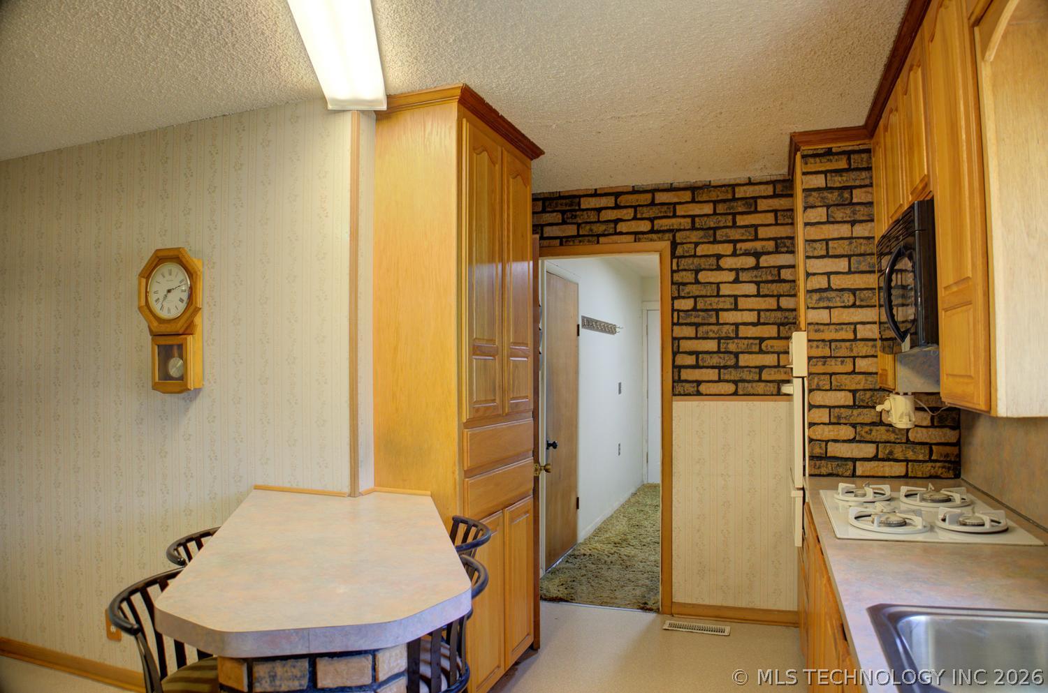 5001 S 31st West Avenue Property Photo 11