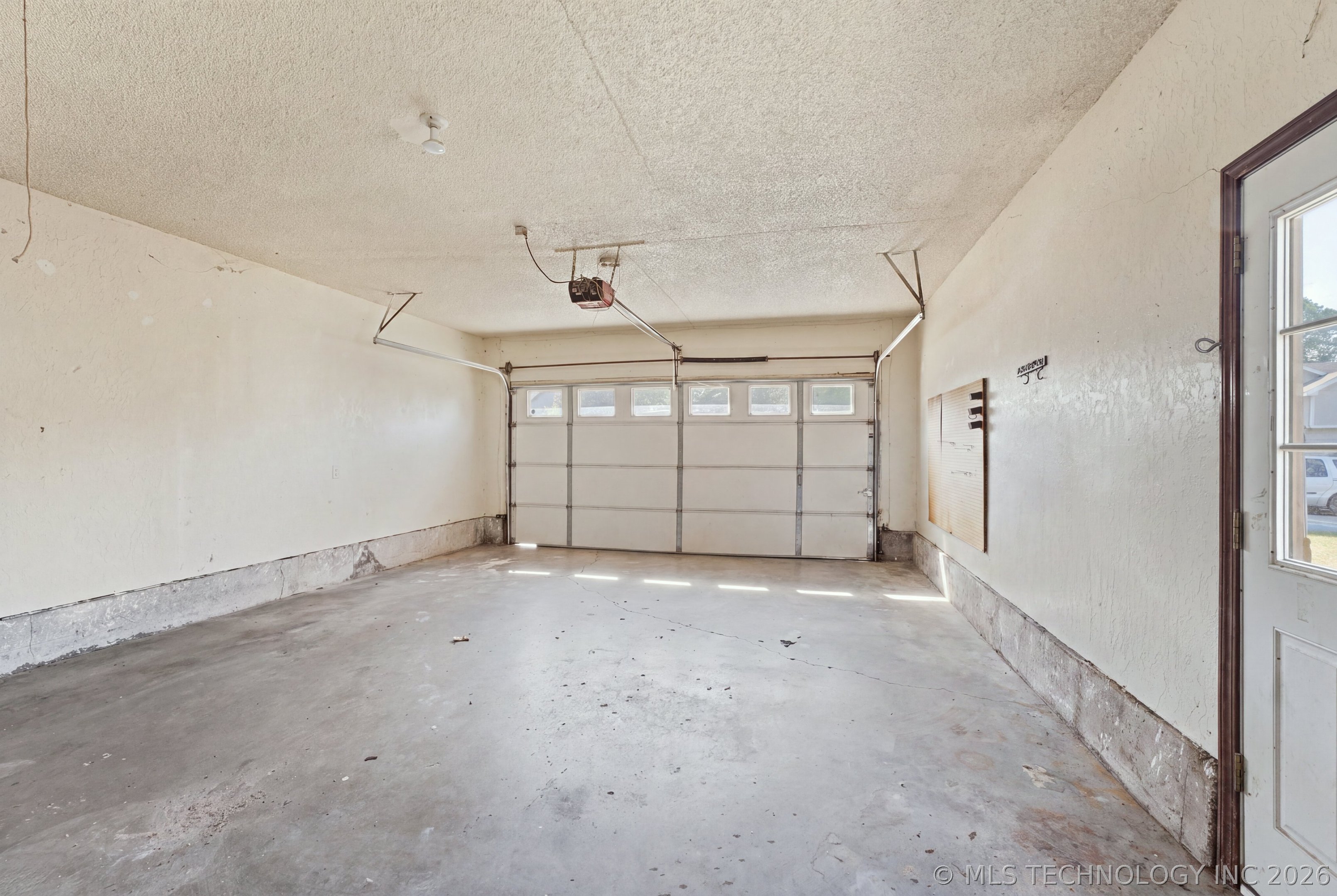 2981 W 66th Street Property Photo 14