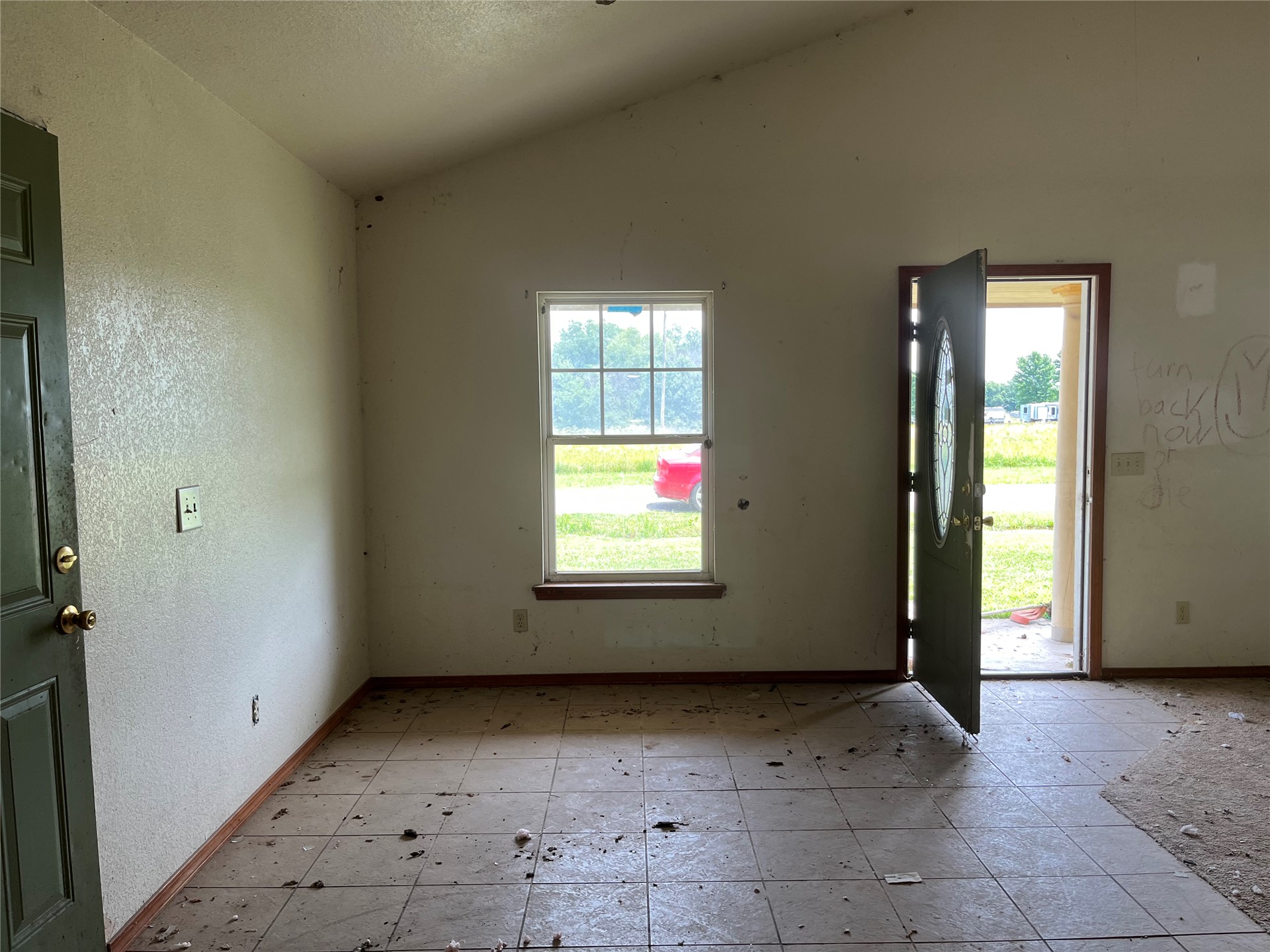 1006 Jahrman Place Property Photo 8