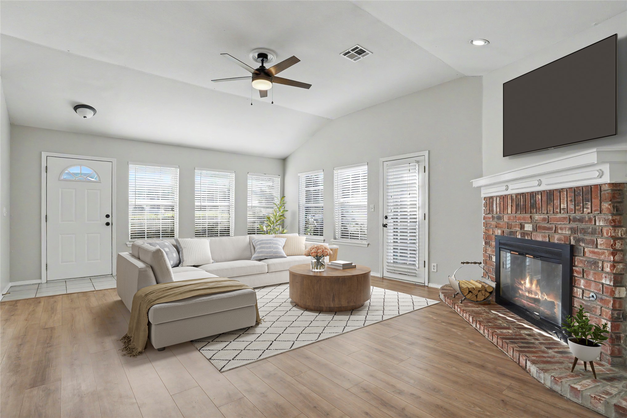 11126 S Mulberry Court Property Photo 4