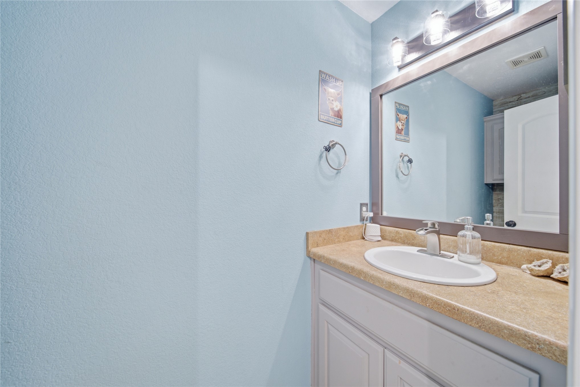 107 E 116th Place Property Photo 20