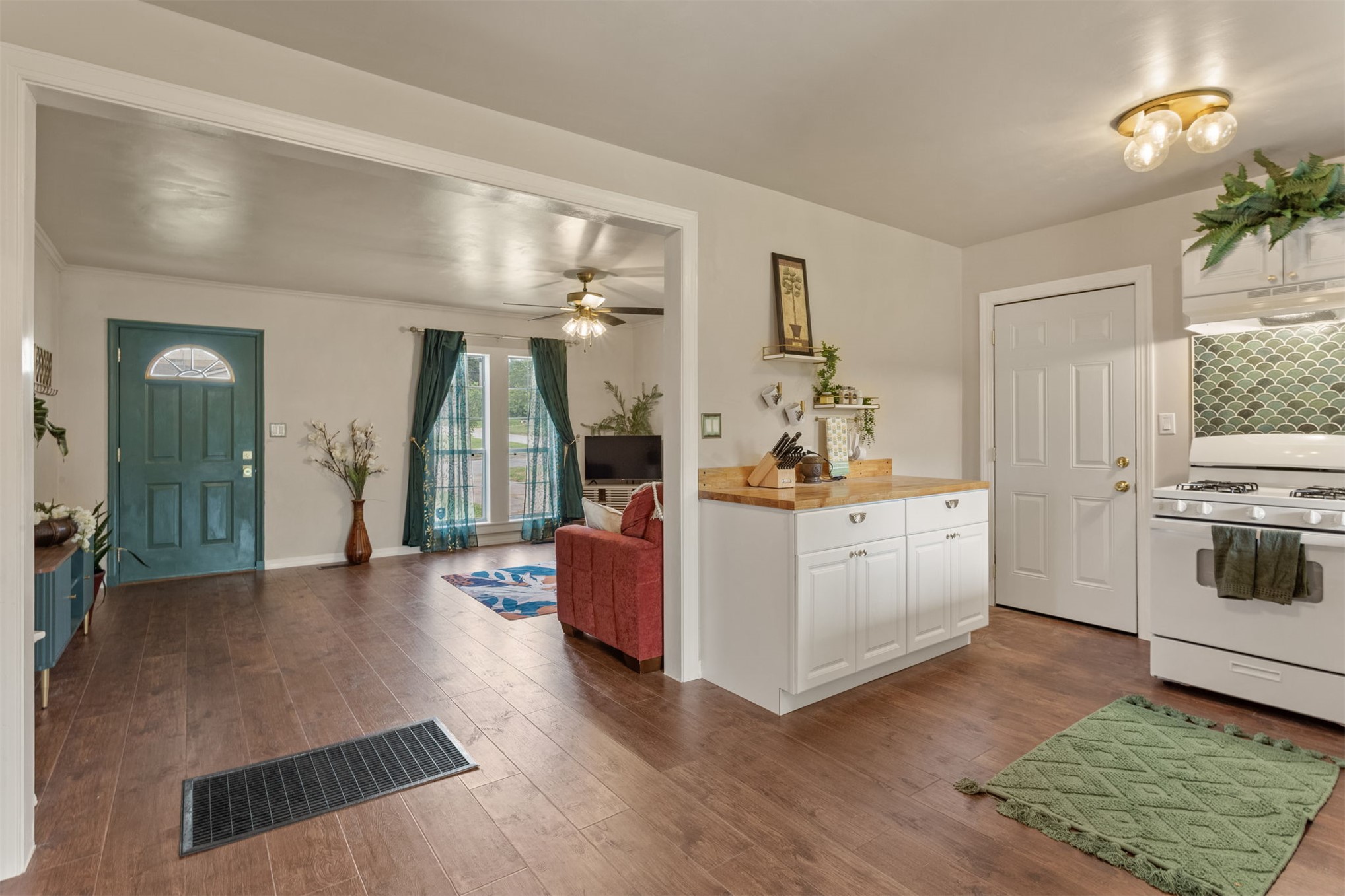1303 S Darlington Avenue Property Photo 21