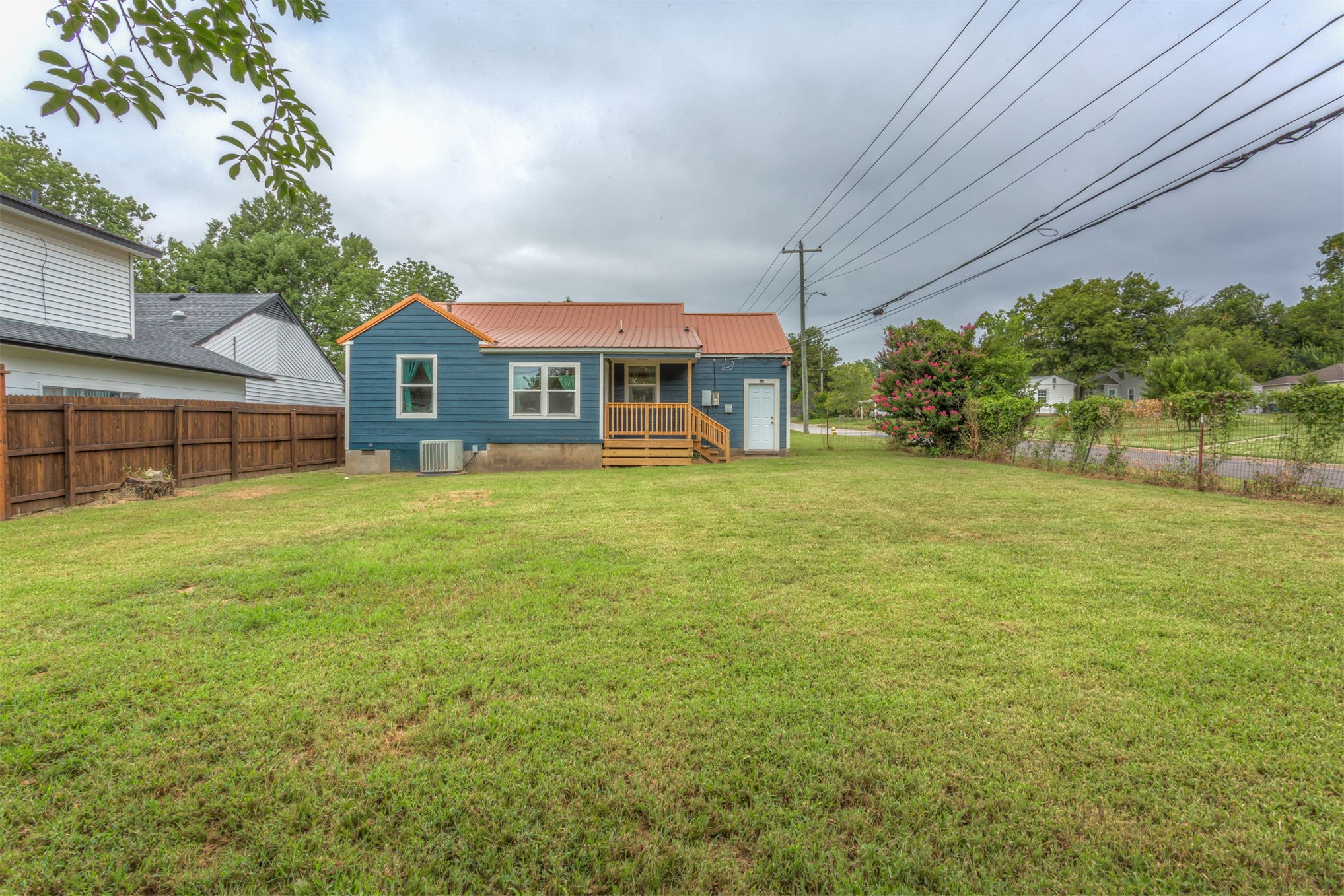 1303 S Darlington Avenue Property Photo 36