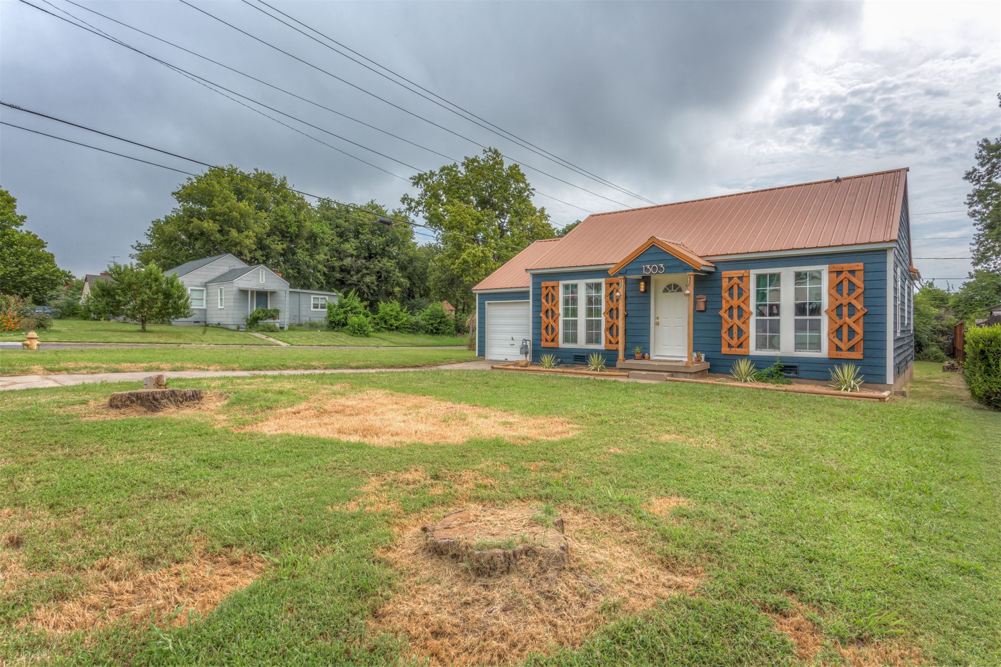 1303 S Darlington Avenue Property Photo 40